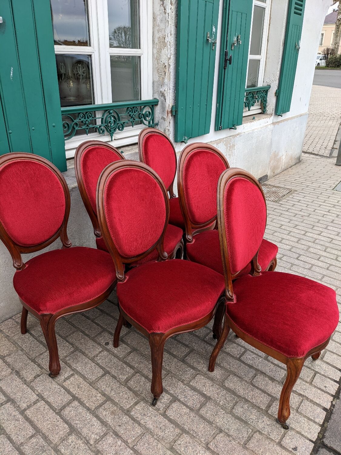 Set of 6 chairs