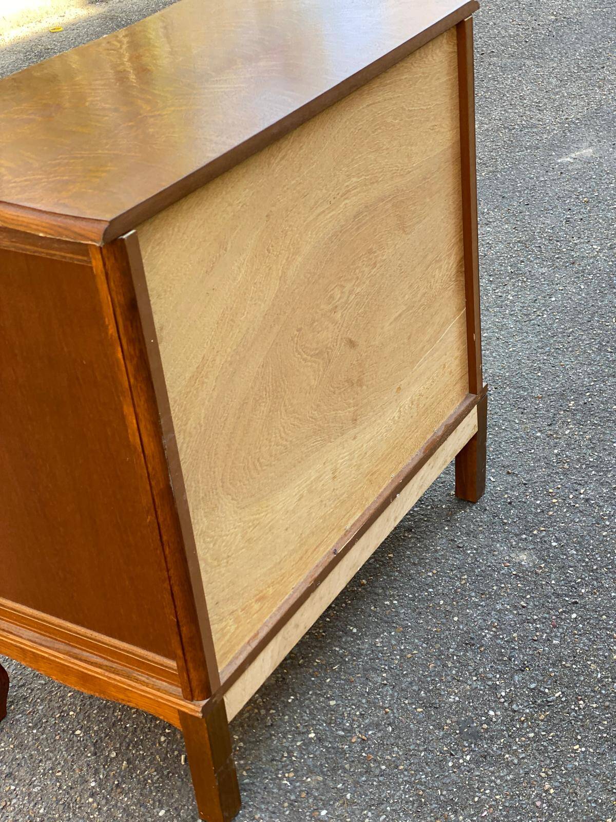 Commode Louis XV en bois massif