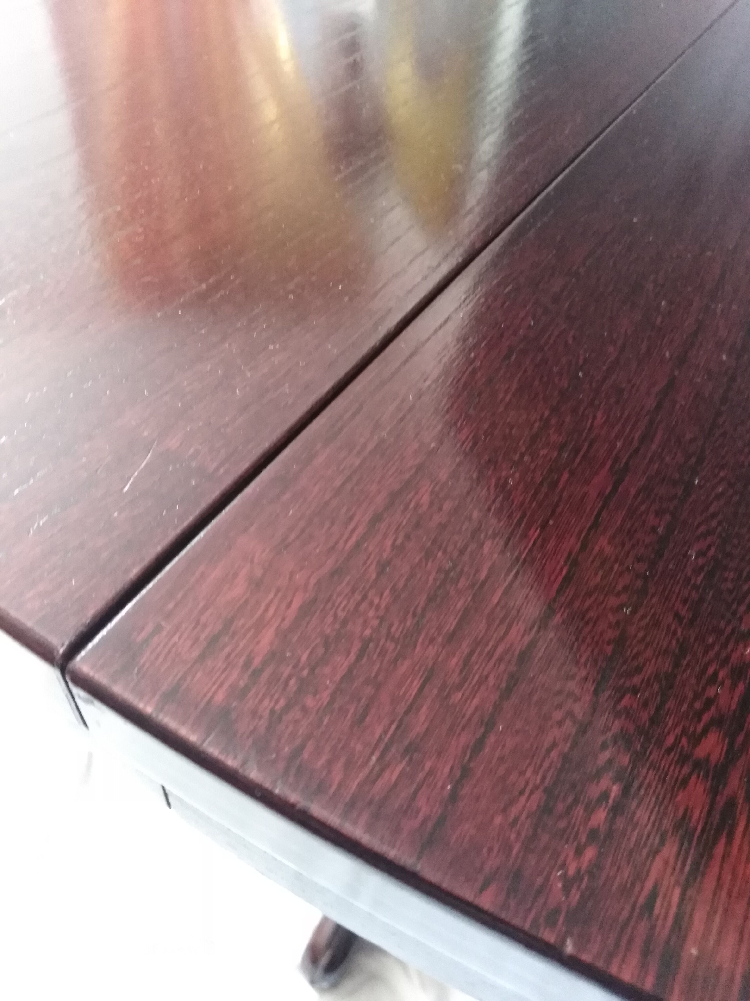 Baumann extended round table