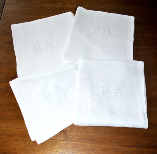Lot de 4 serviettes de table en coton métis damassé brodé monogramme BA