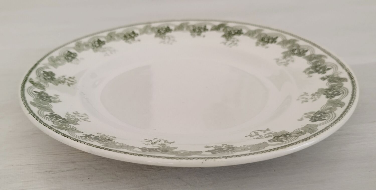 Flat Faience Plate Old Wolves Mill Hamage Violetta