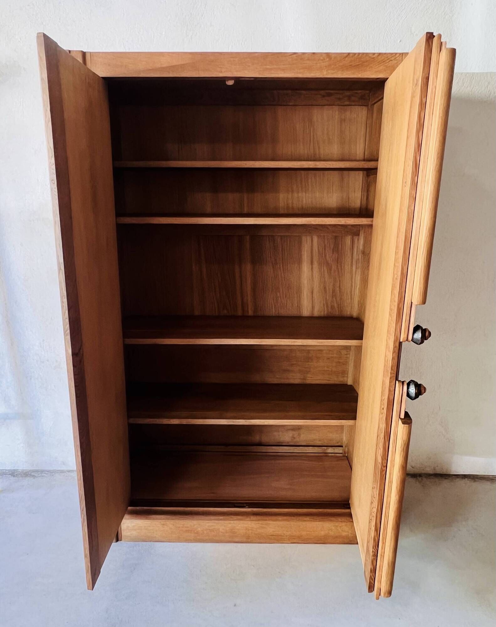 Oak cabinet by Guillerme and Chambron for Your home, France 50s