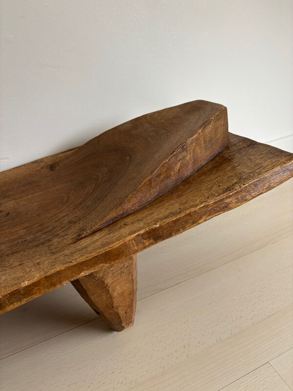 Grand banc ancien monoxyle en bois massif – 173 cm – pièce sculpturale