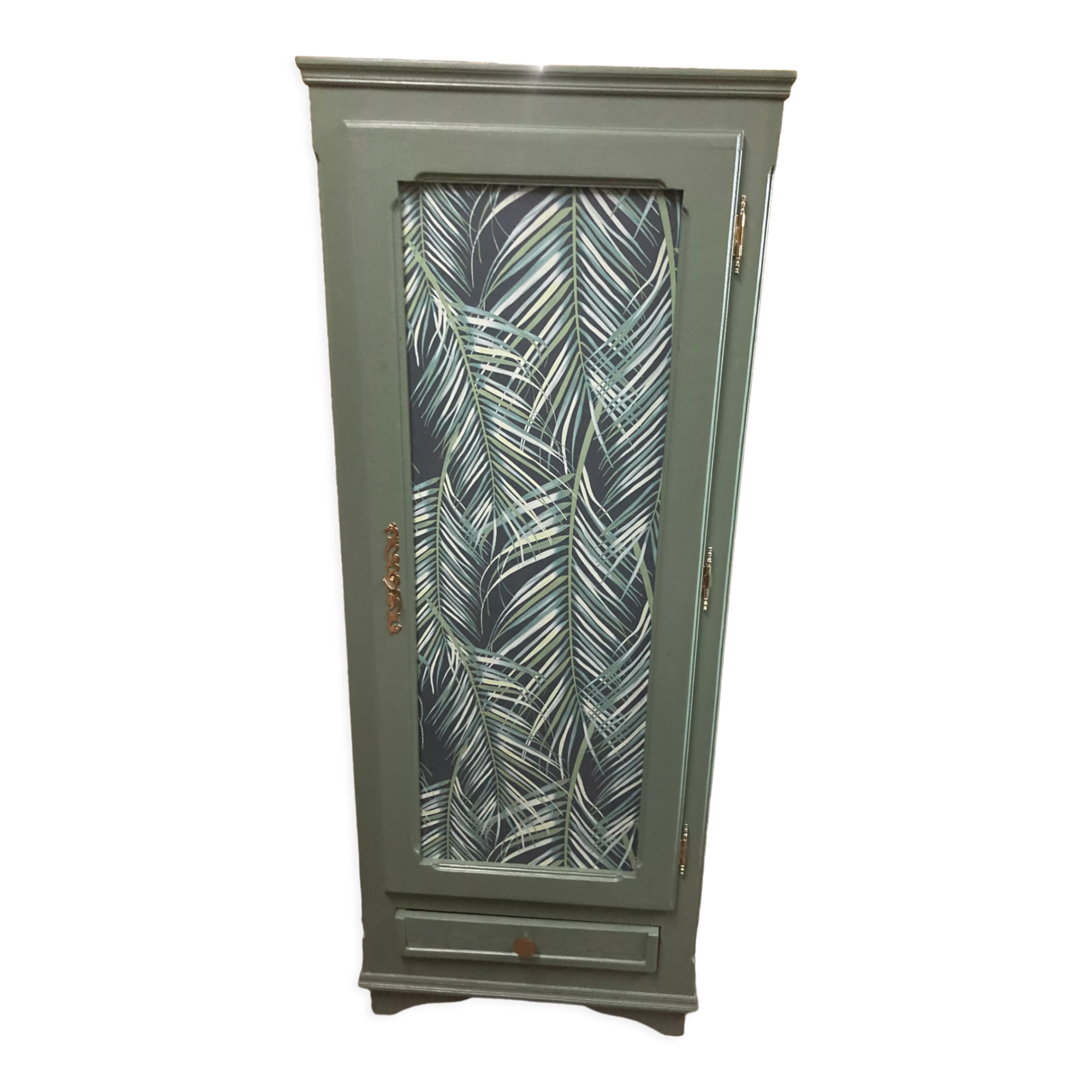 Vintage parisian wardrobe