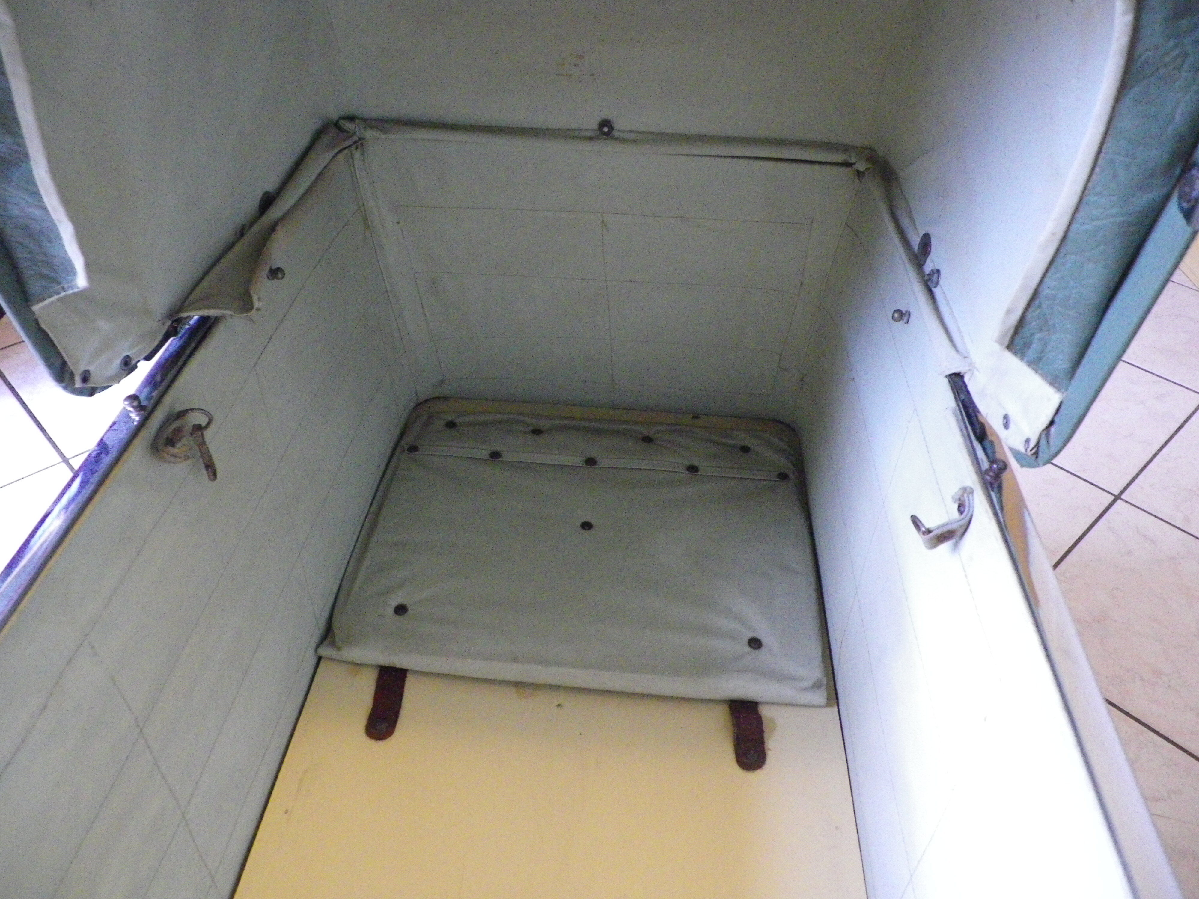 Landeau repliable d'origine de marque Flandria années 50