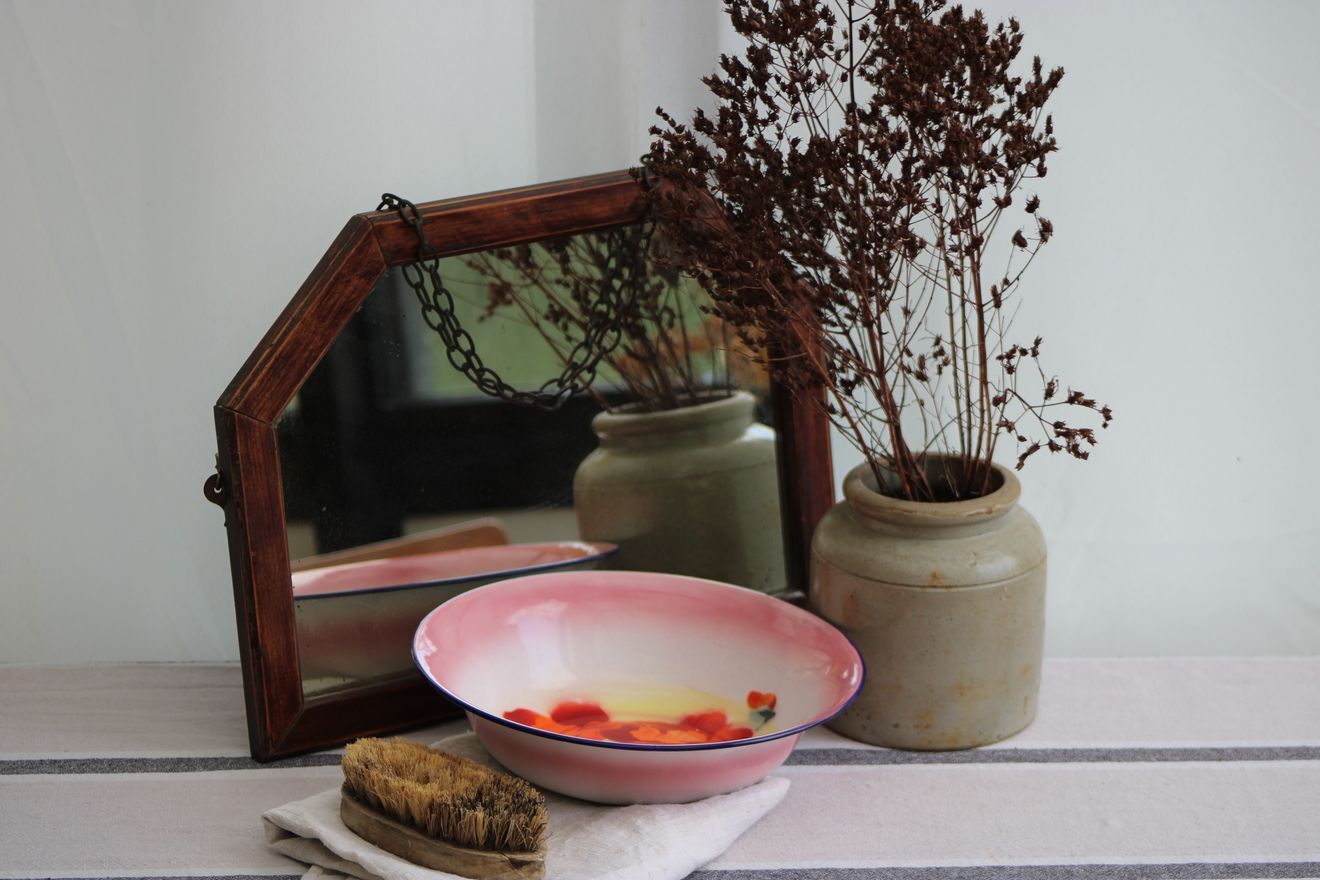 Wooden mirror