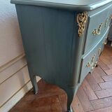 Commode de chambre patiné de style régence 2 tiroirs