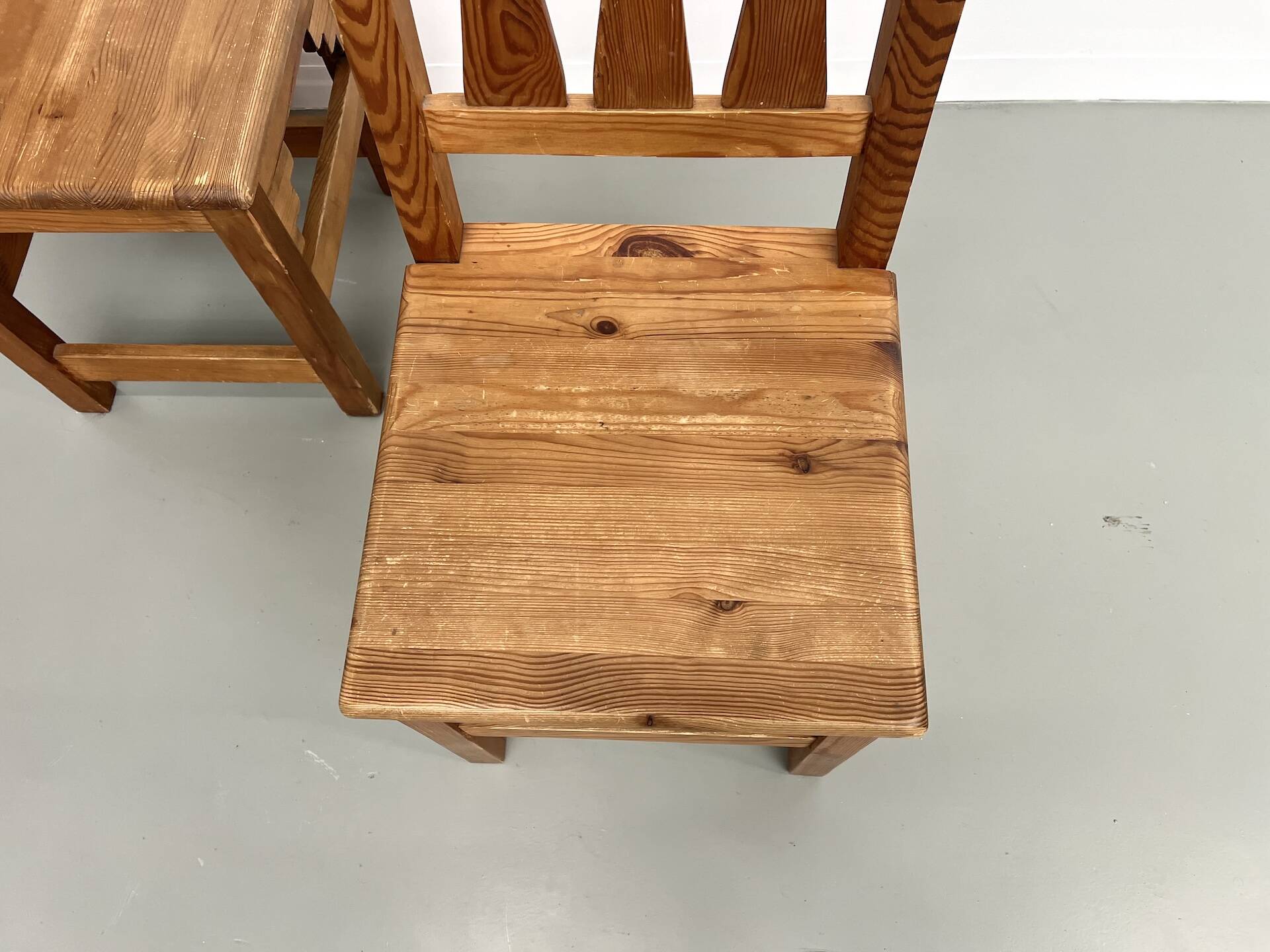 Set of 4 pine chairs, 1970s