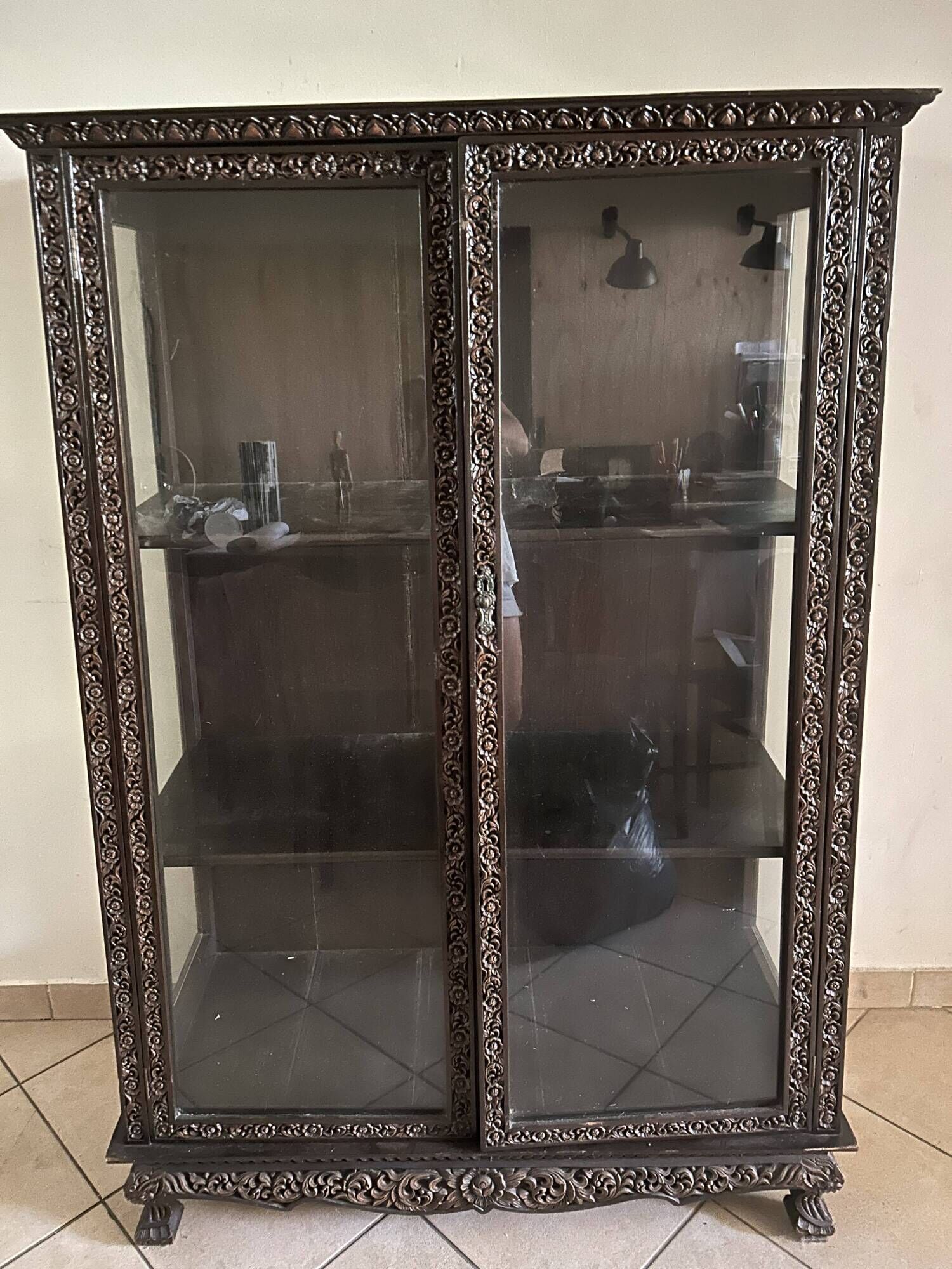 Thai trapezoidal display cabinet in carved solid wood