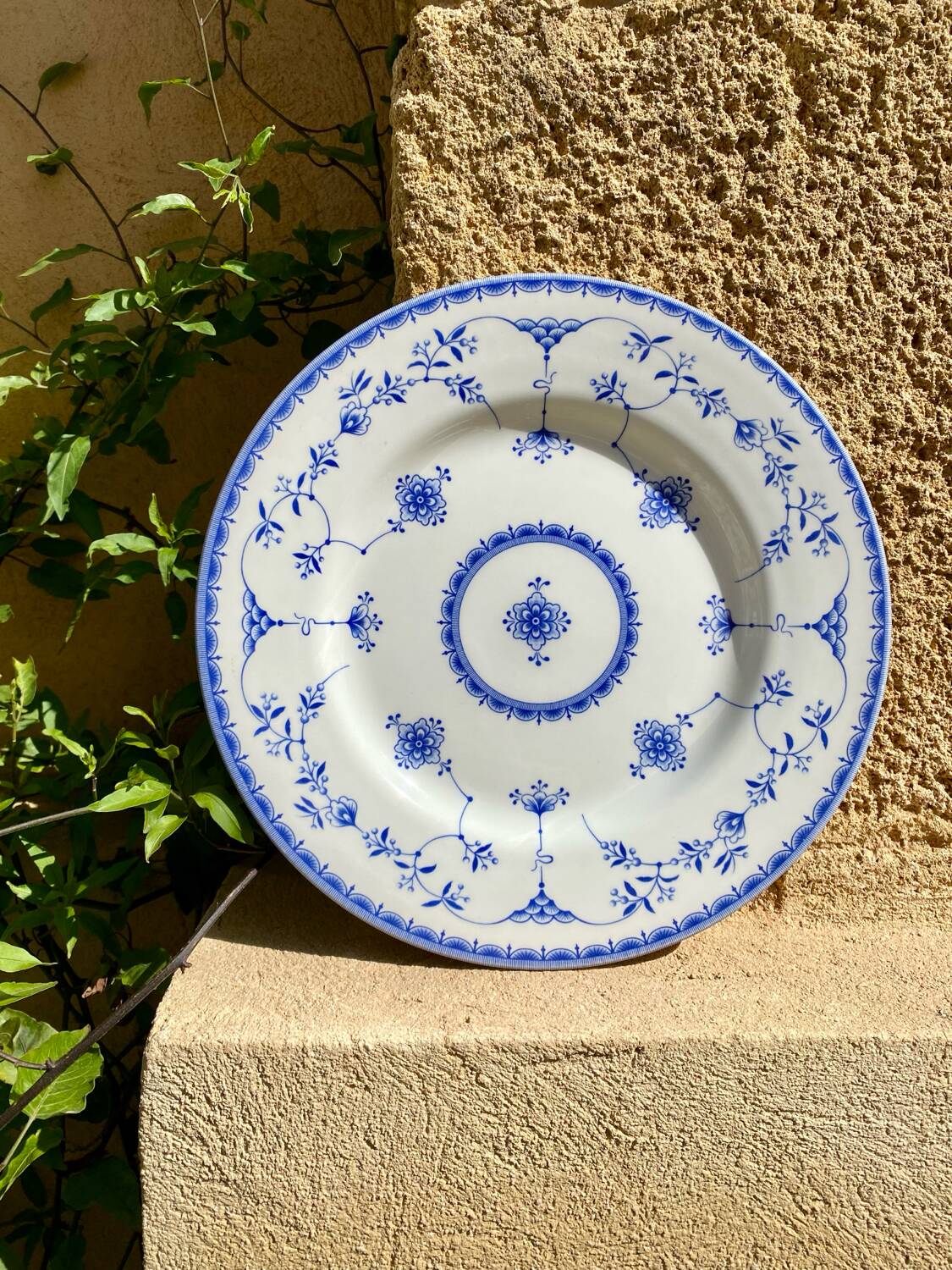 Queens Ingrid English Serving Platter