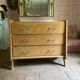 Commode vintage à ailerons