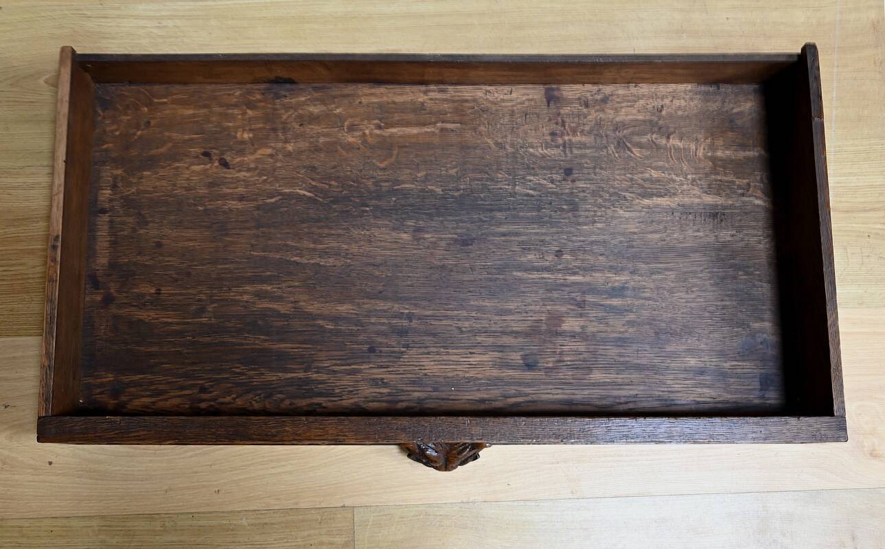 Narrow Oak Display Cabinet, Louis XIII style – Late 19th century