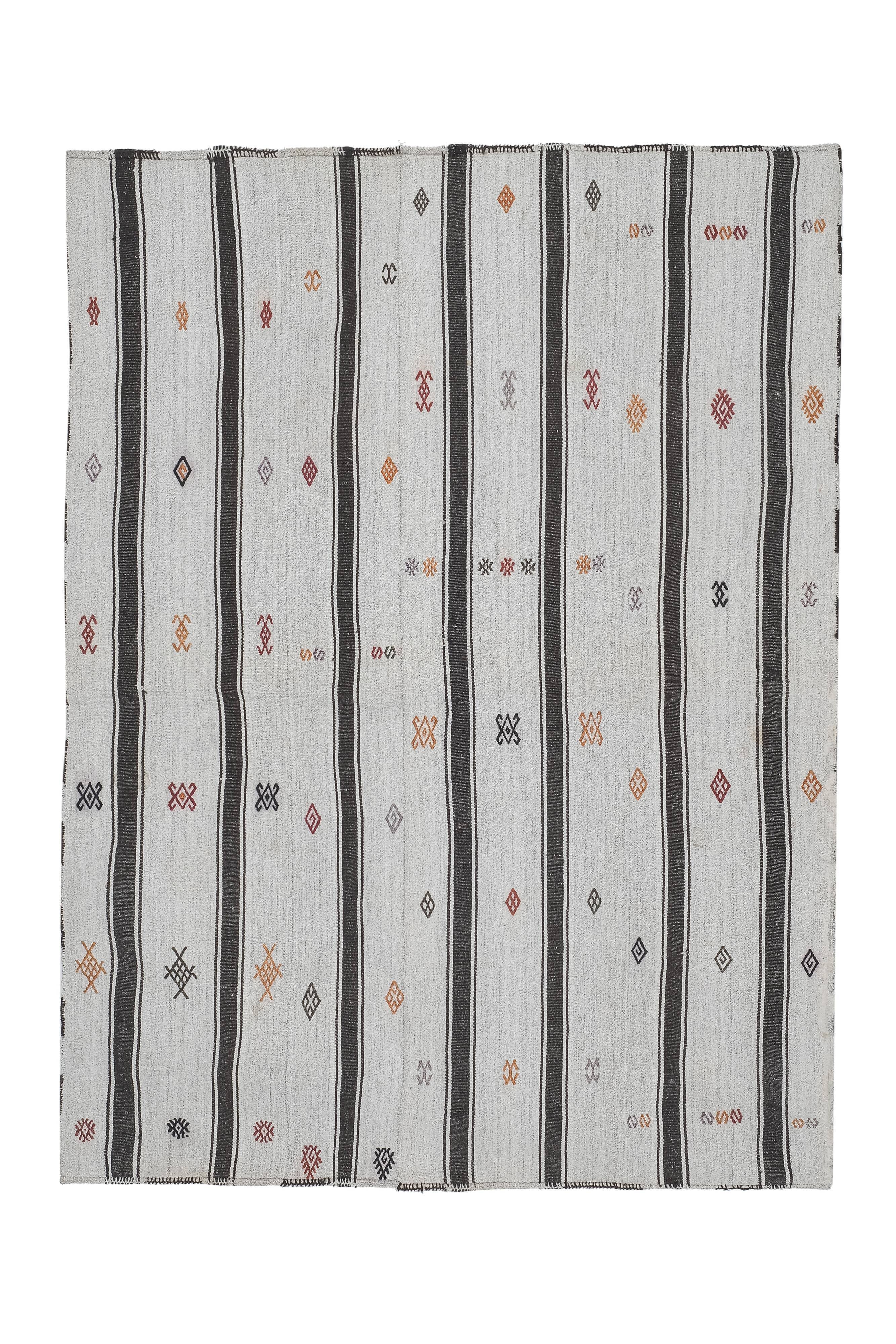 Vintage undyed wool goat hair turkish kilim rug 5' x 6'11''