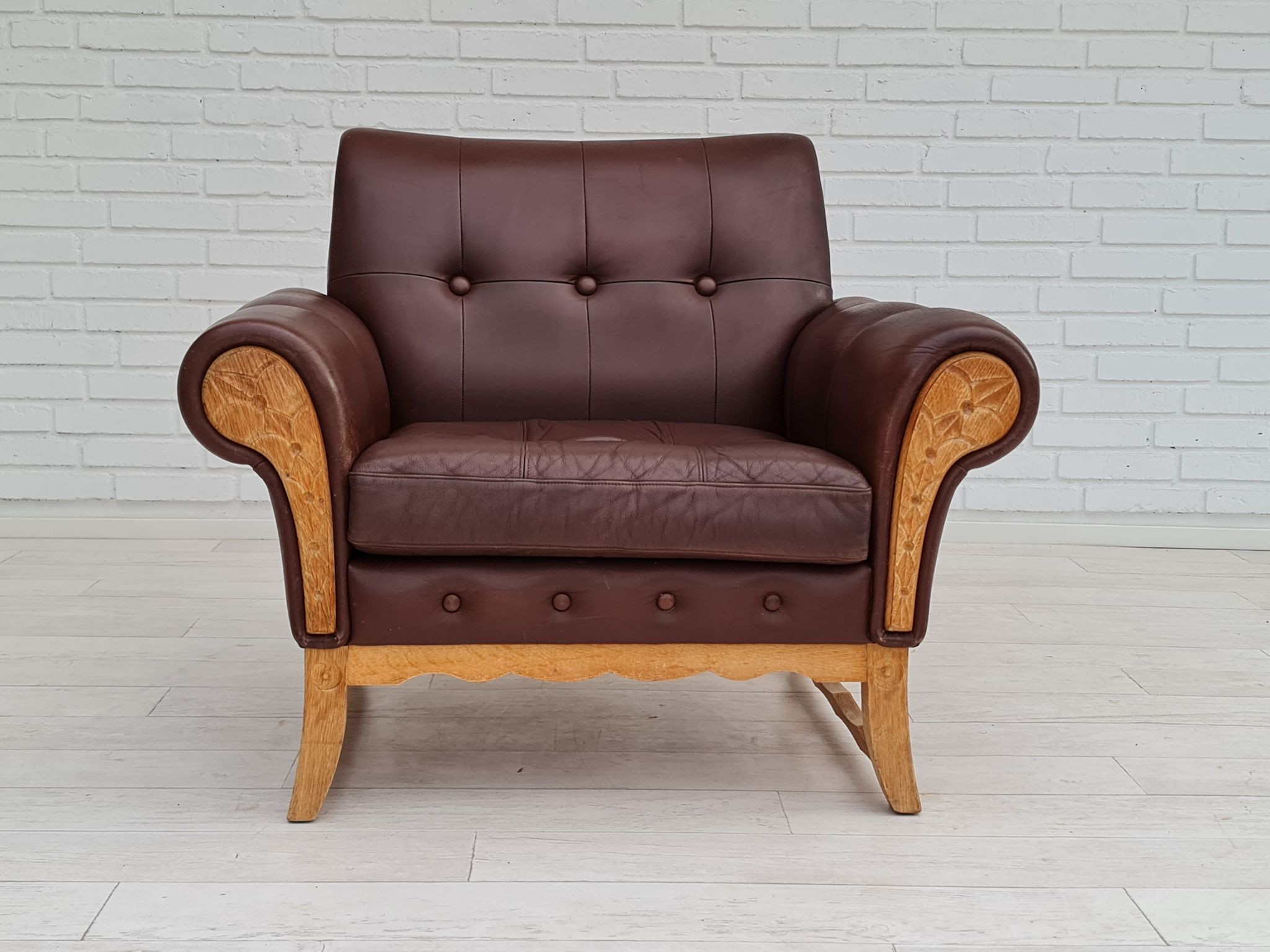 Fauteuil danois vintage, années 1970, cuir, bois de chêne