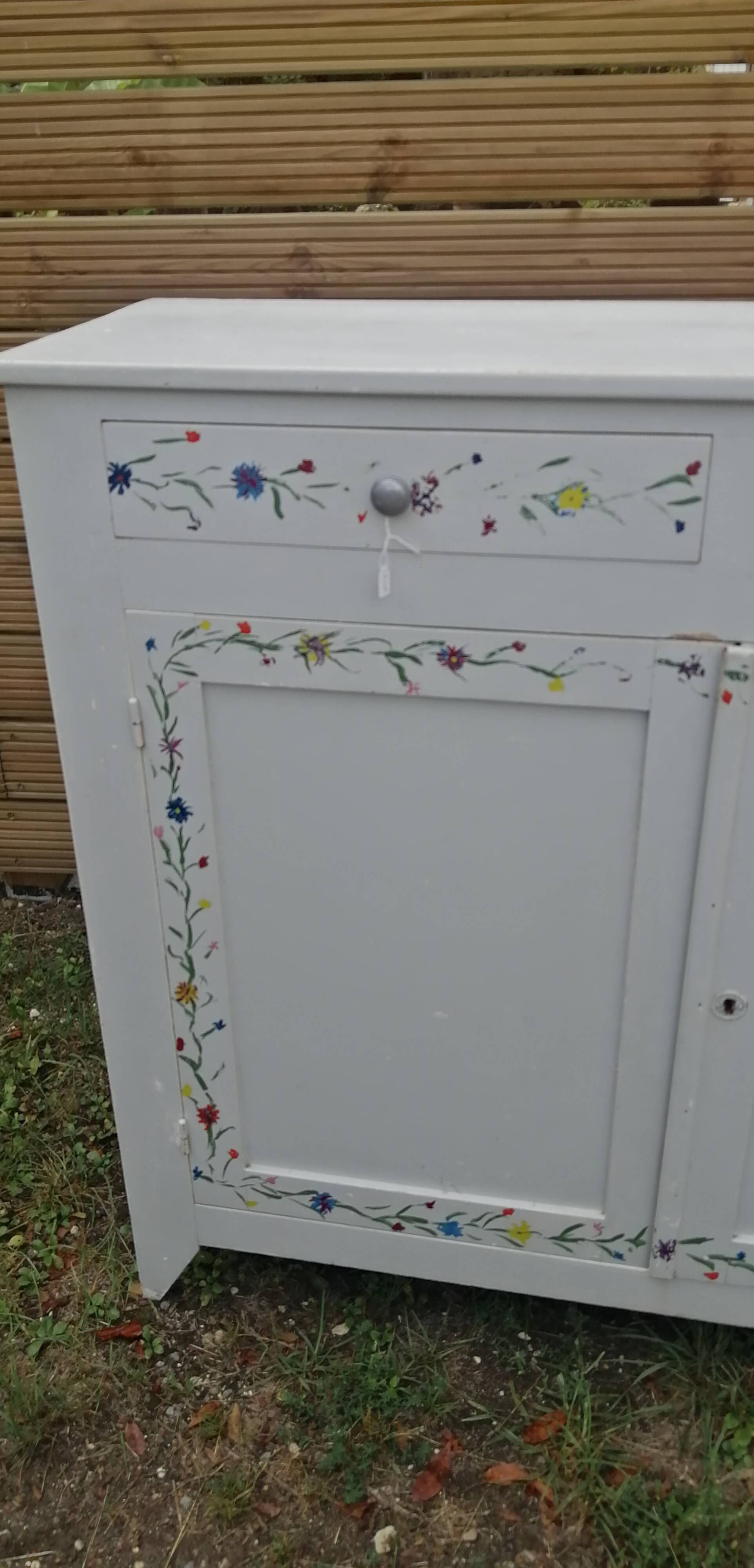 Parisian buffet decorated with flowers
