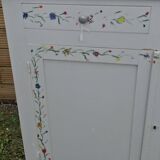 Parisian buffet decorated with flowers