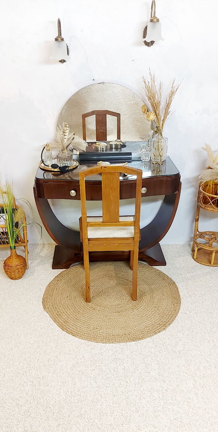 Art deco dressing table