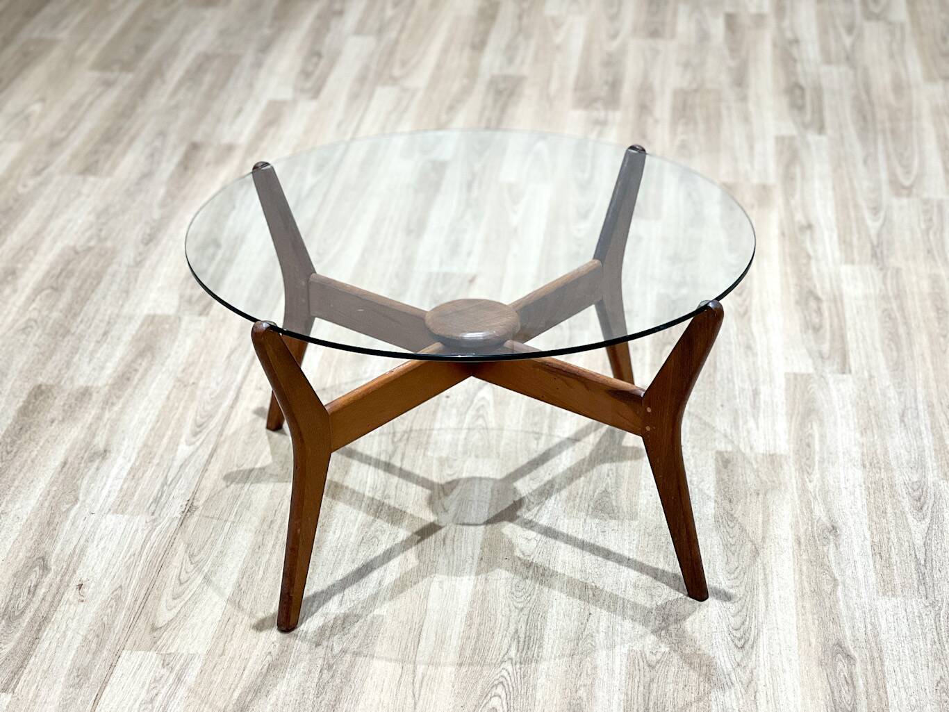 Table basse Lebus en teck et verre