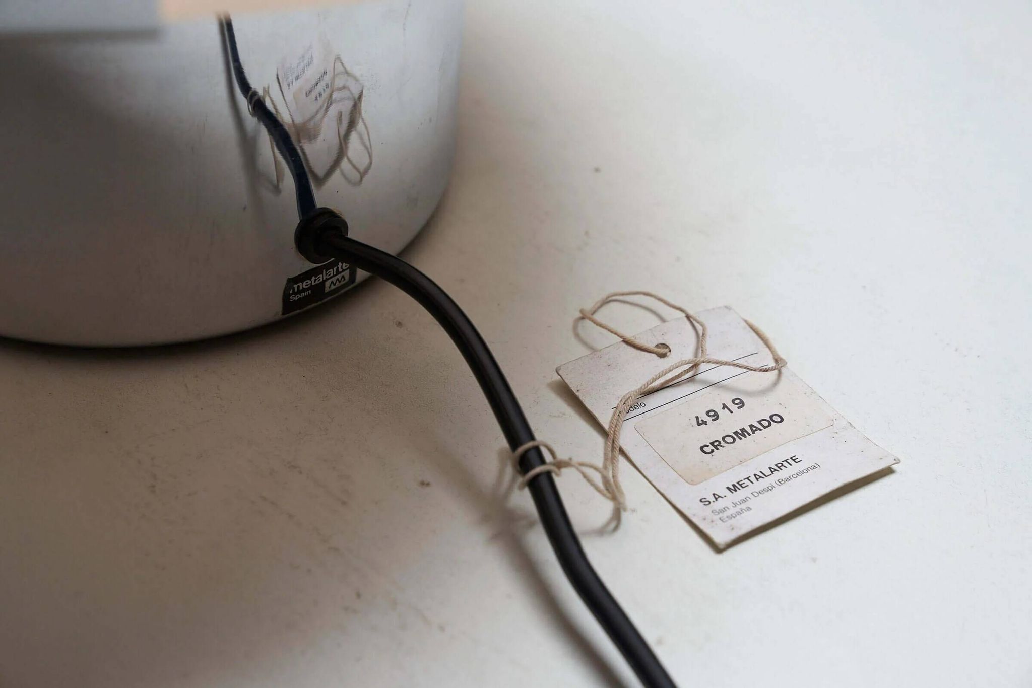 "Cromado 4950" table lamp by Gaetano Scolari for Metalarte