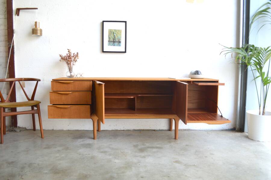 Enfilade by McIntosh – Dunvegan 201.5 cm