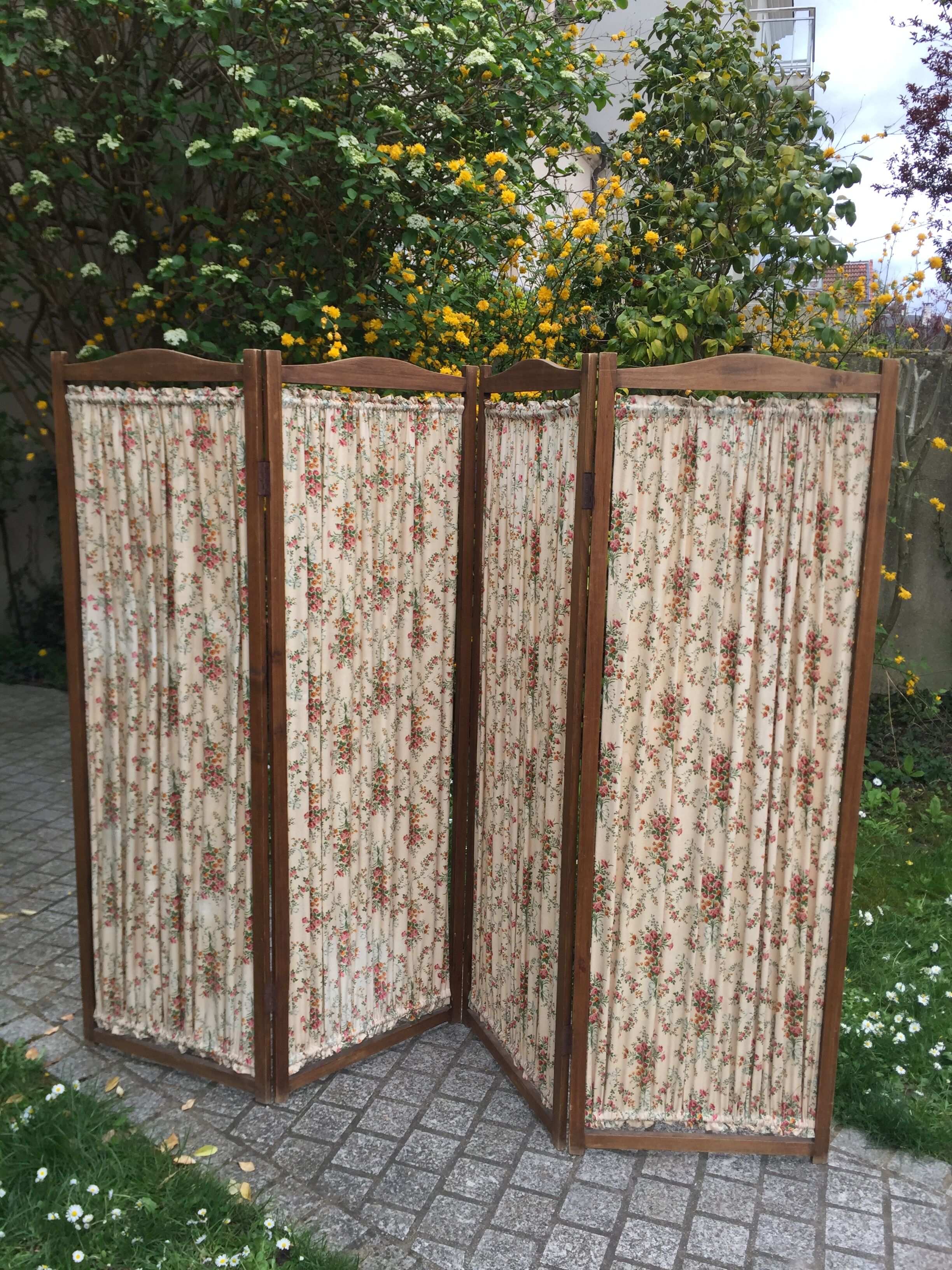 Screen vintage wood & fabric flower 1940