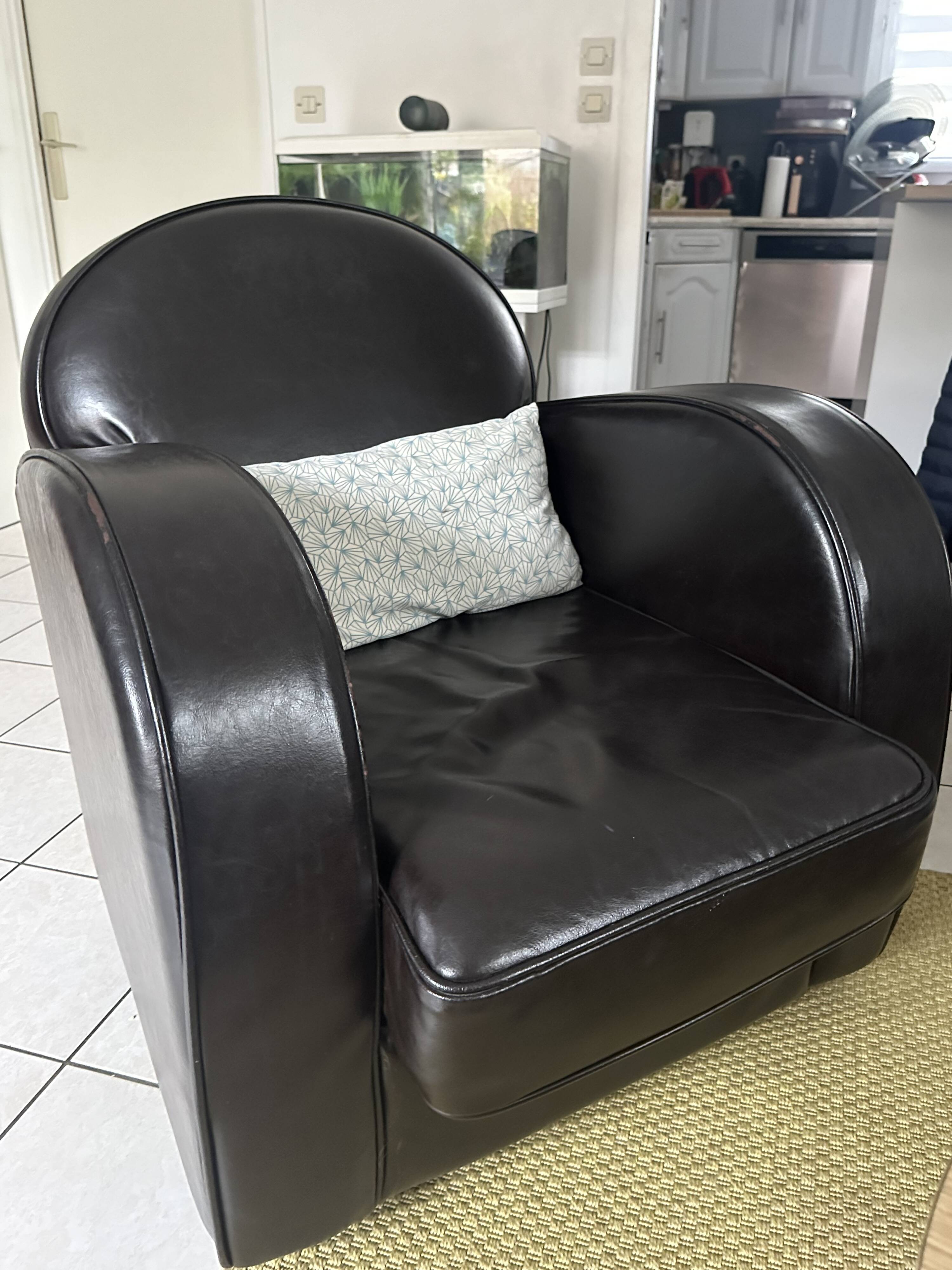 Genuine leather club chair