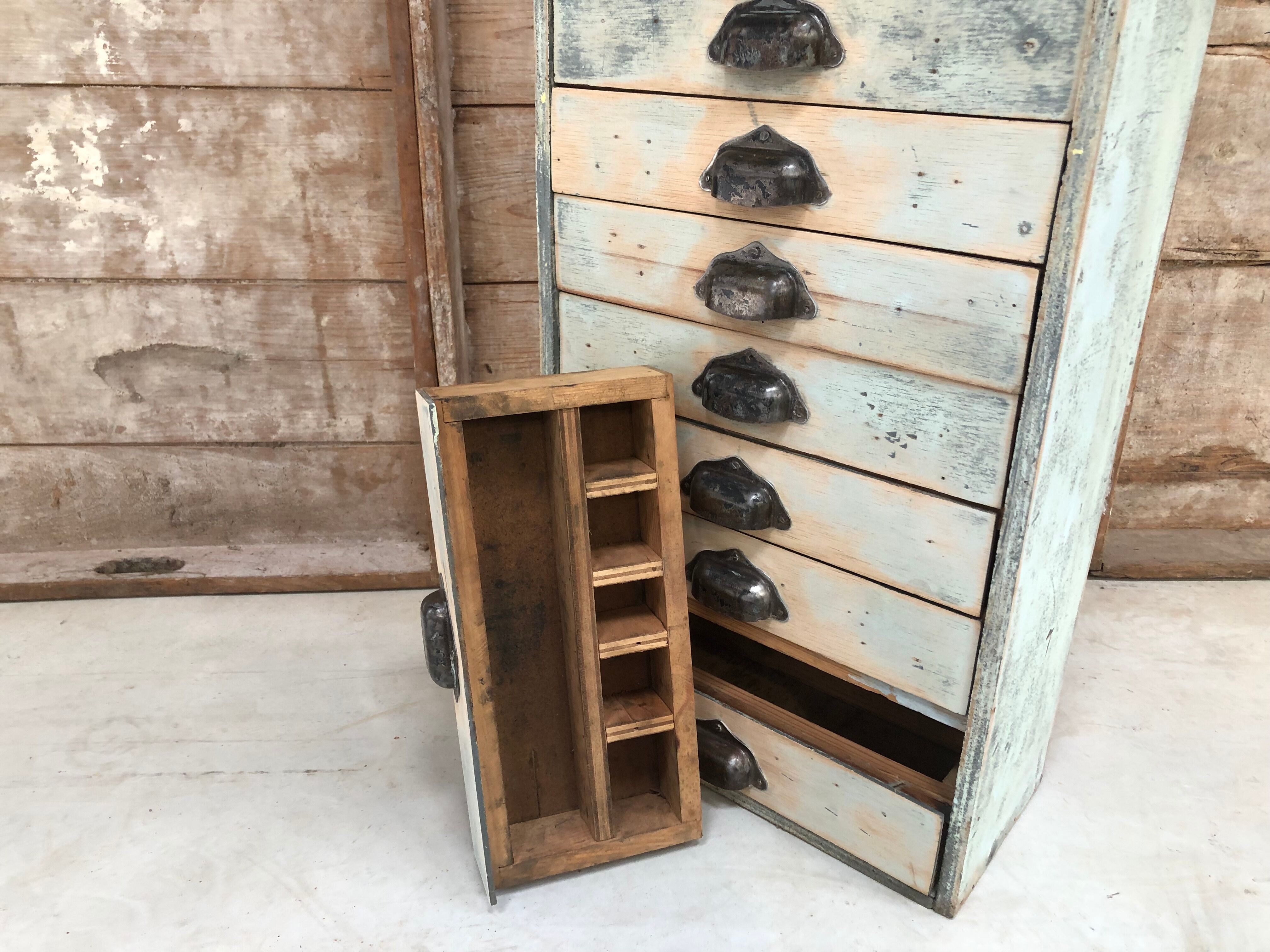 Cabinet with drawers