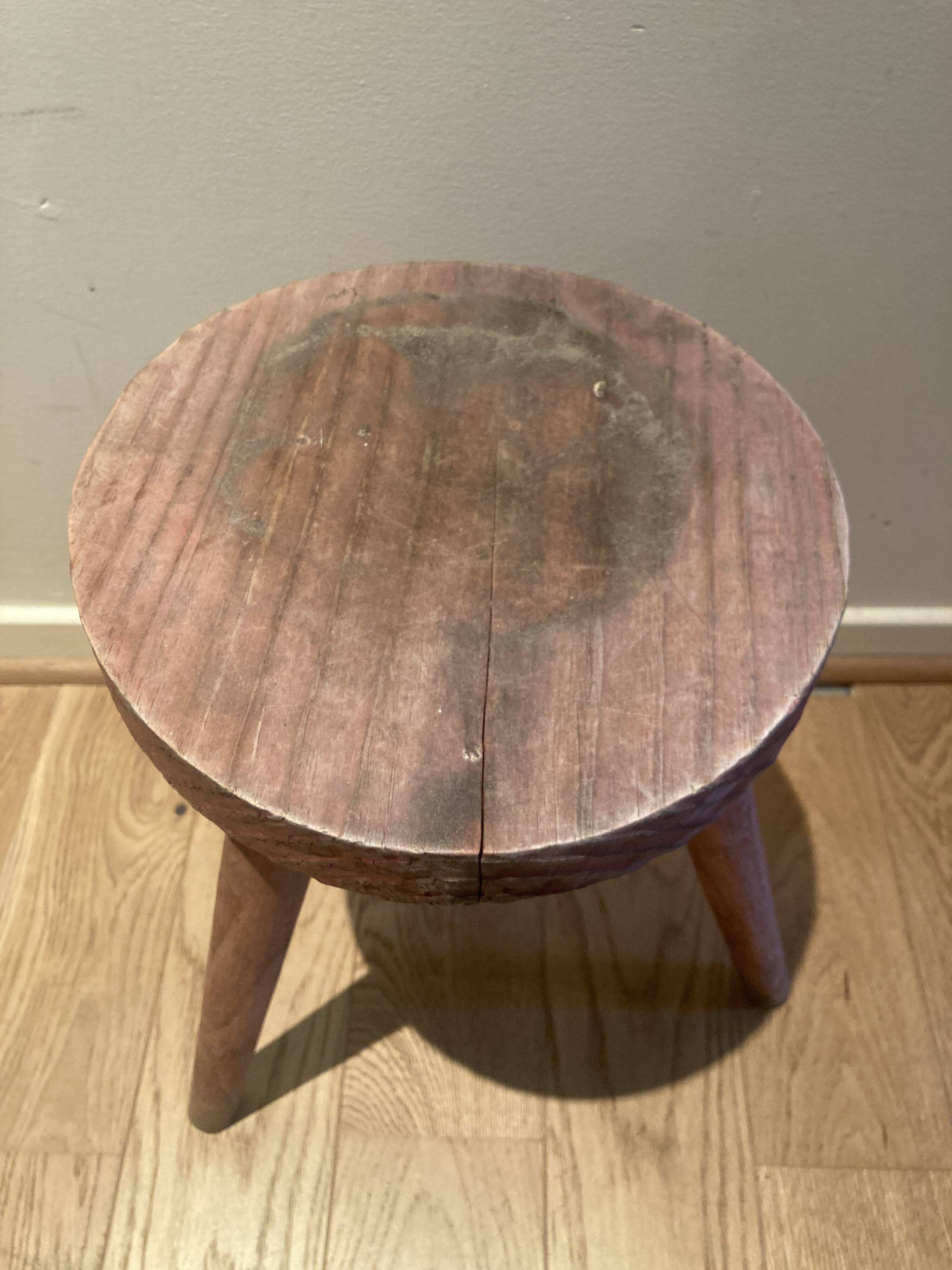 Tabouret tripode