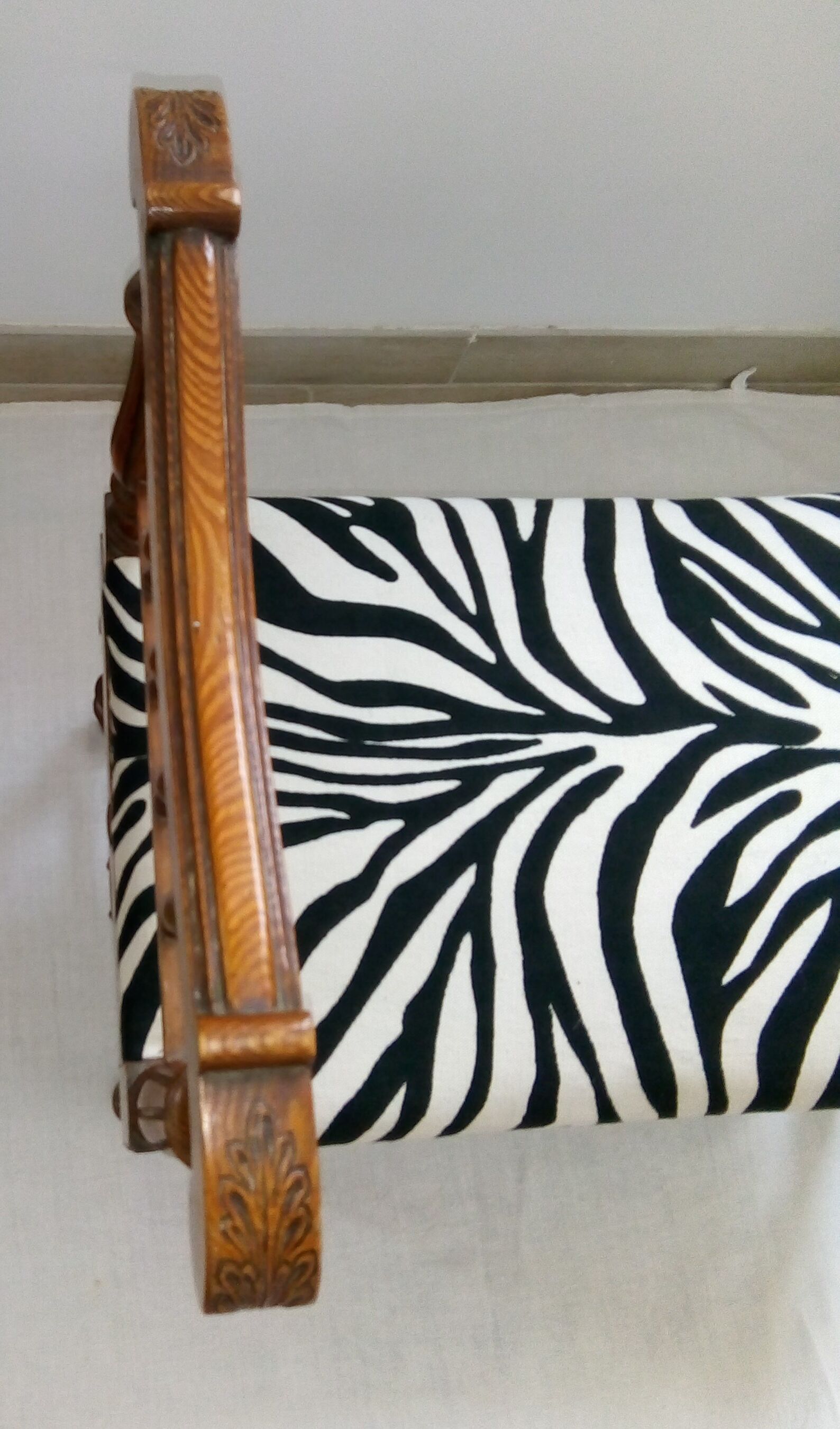 Zebra bench