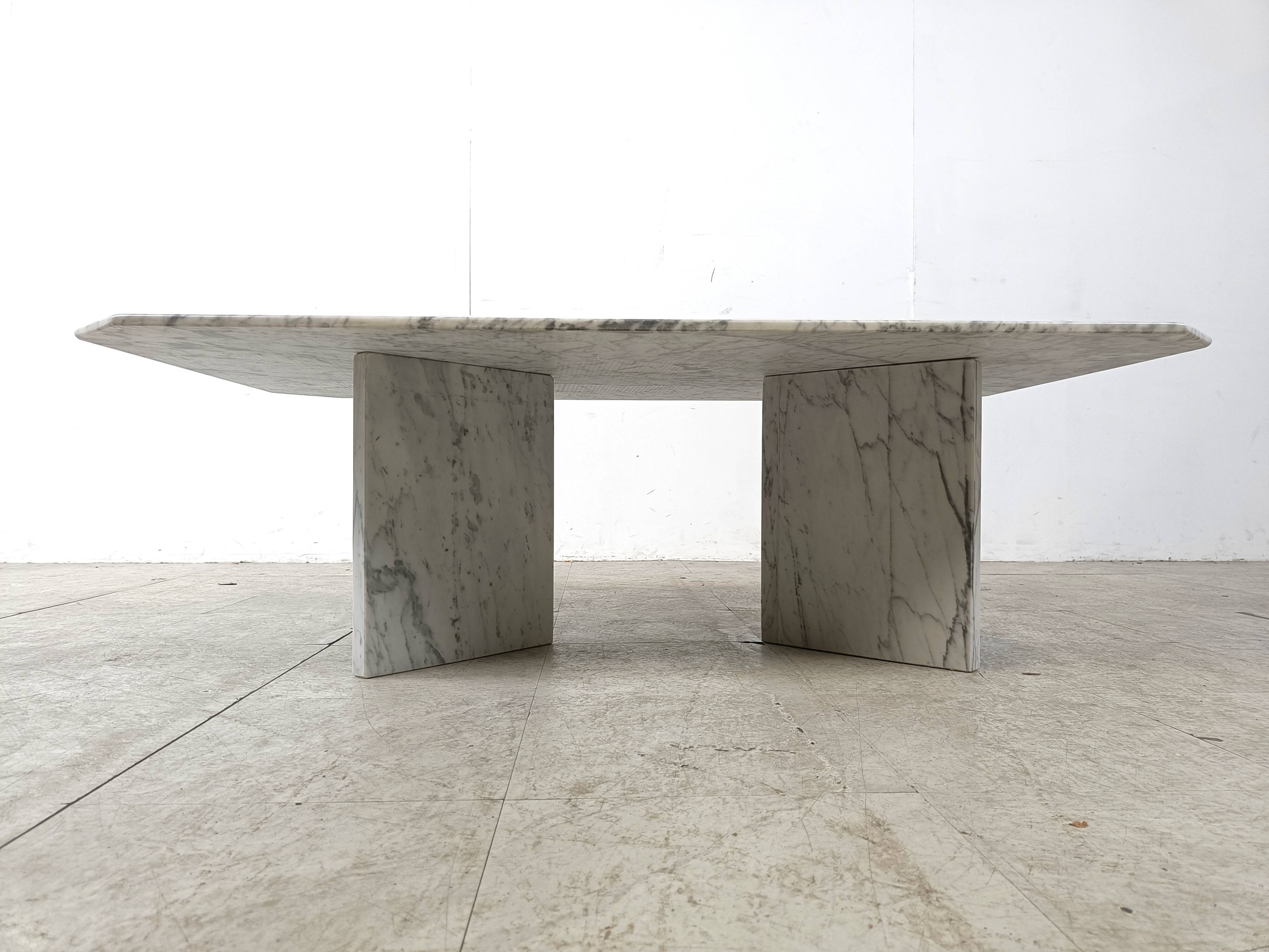 Vintage white marble coffee table, 1970s