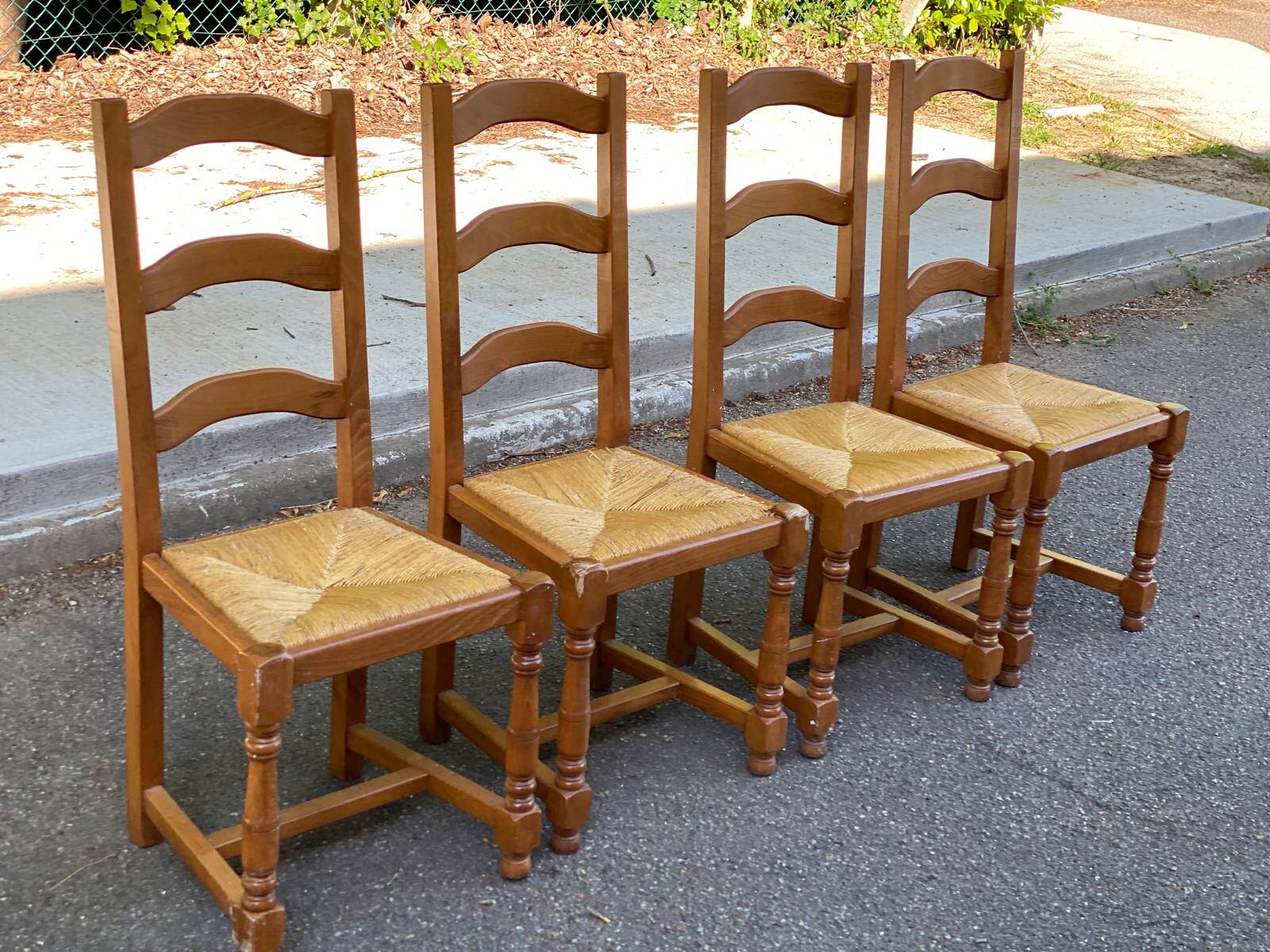 4 solid wood chairs in medium oak straw with high farmhouse backrest