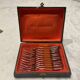 Coffret de 12 fourchettes à escargots . Guy Degrenne