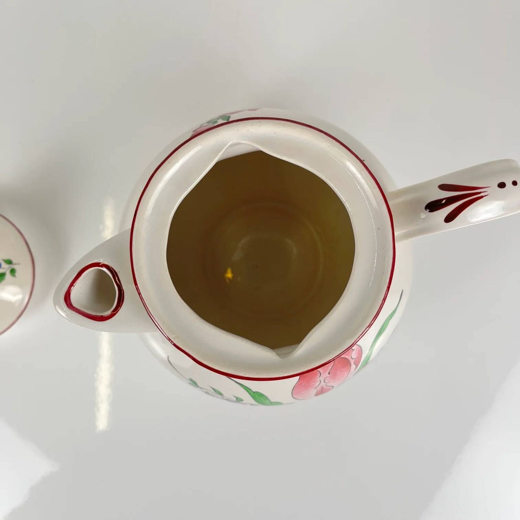 Small teapot KG Lunéville, model "Réverbère", tulip pattern.
