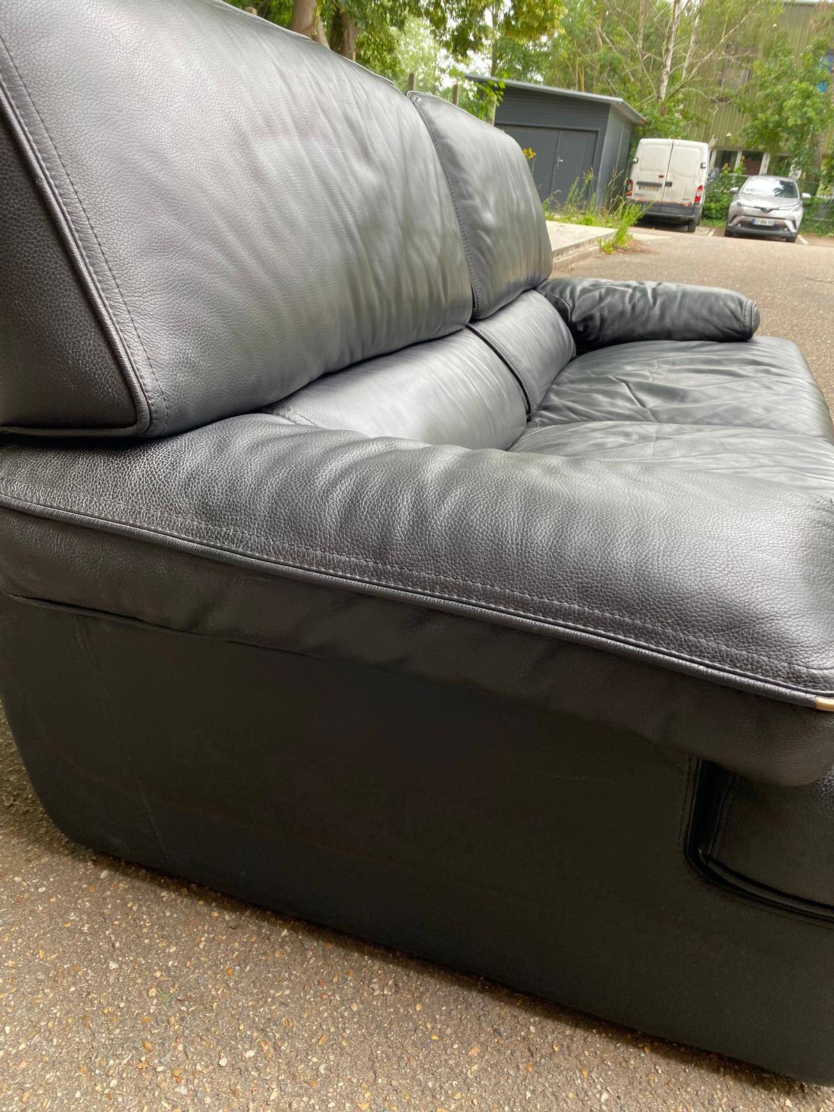 Canapé 3 places en cuir noir design de luxe suisse de Sede DS-47 années 70