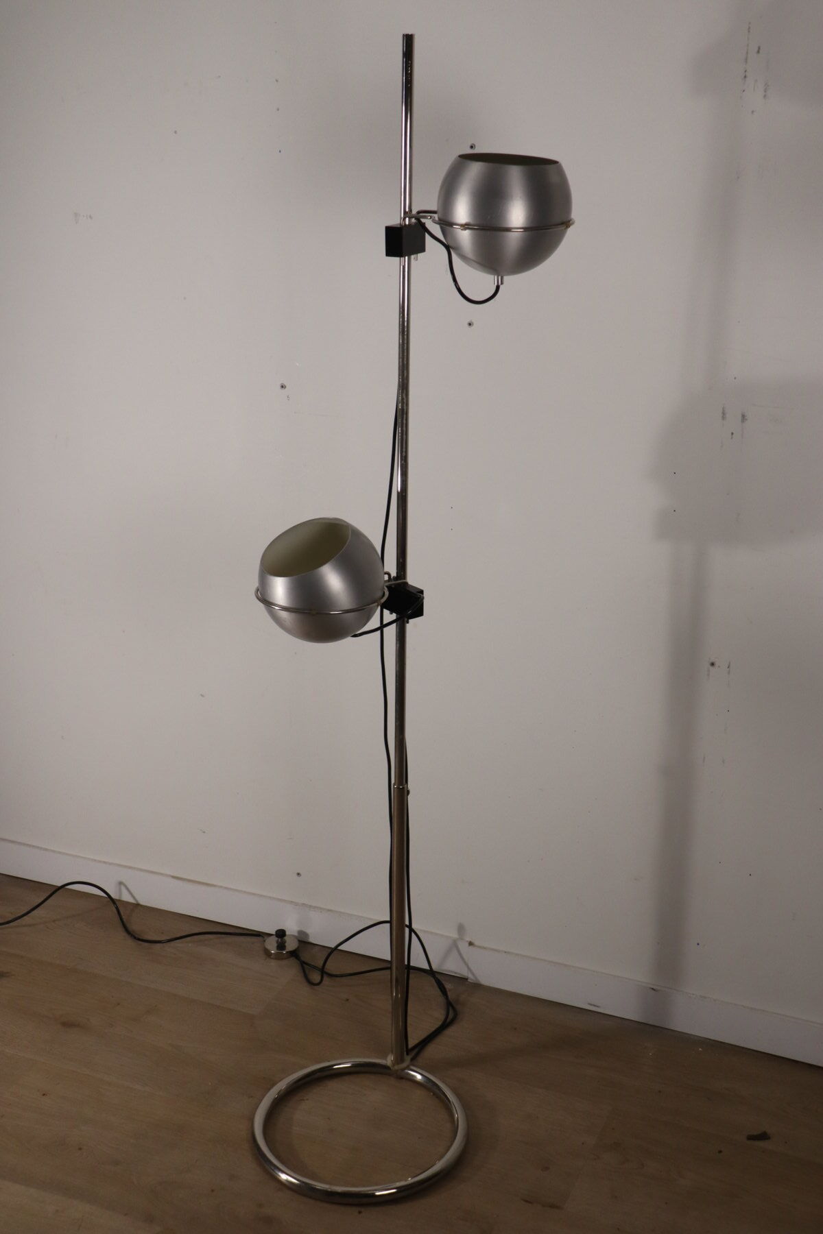 Vintage "Eyeball" floor lamp by Goffredo Reggiani - 1970