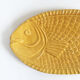 Plat jaune poisson céramique esprit Sarreguemines