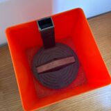 Vintage Grosfillex orange planter