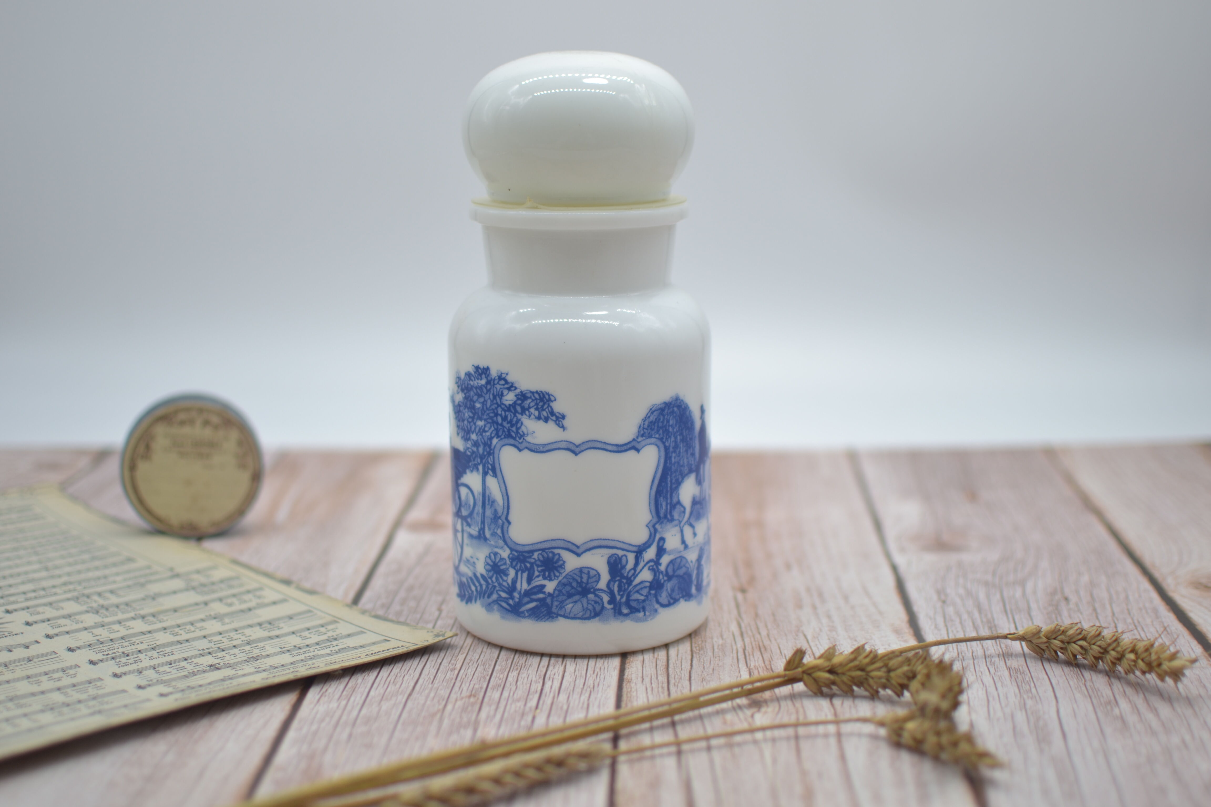 Opaline apothecary jar, Victorian style