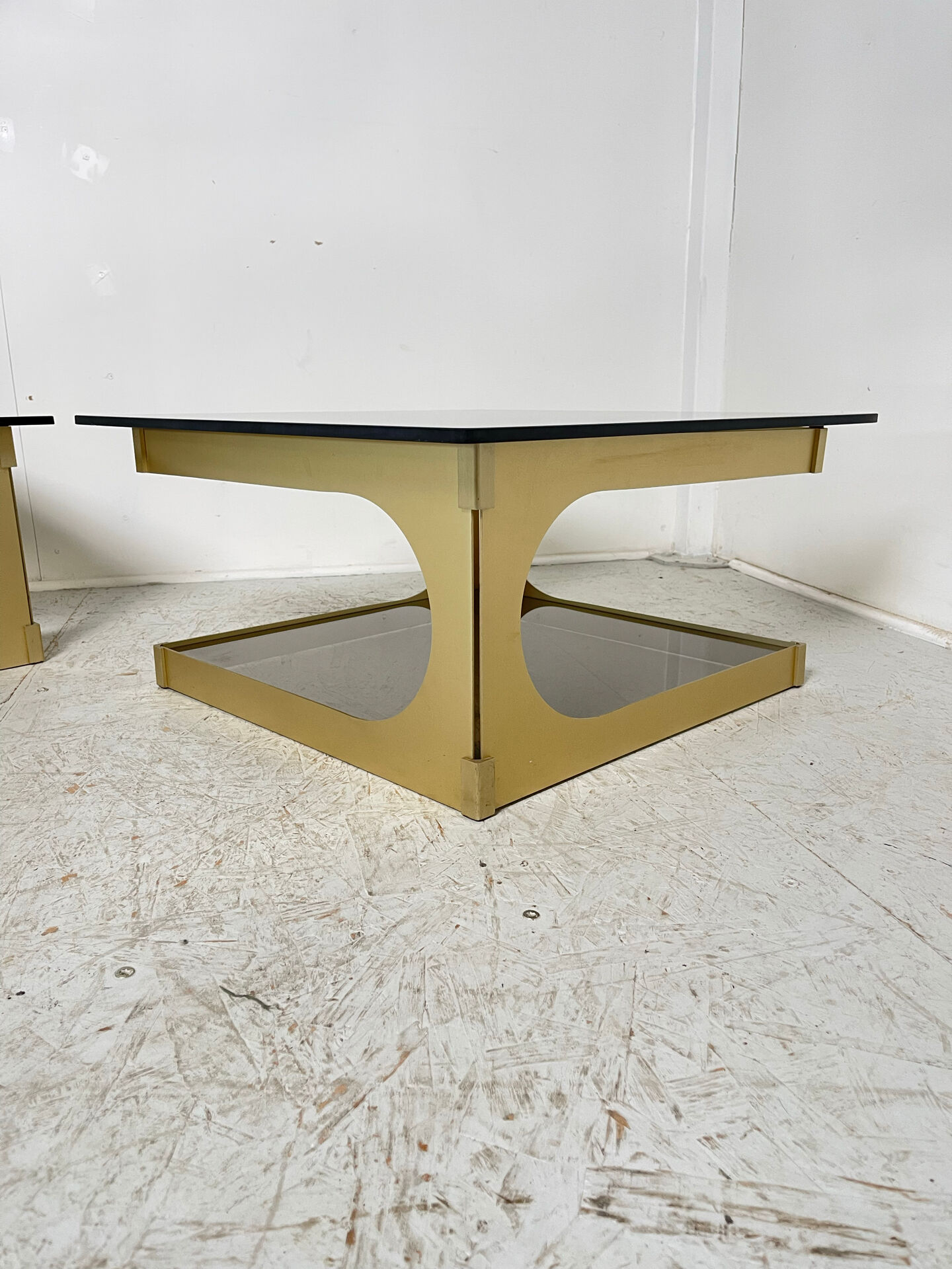 Paire de tables Pierre Vandel 1970