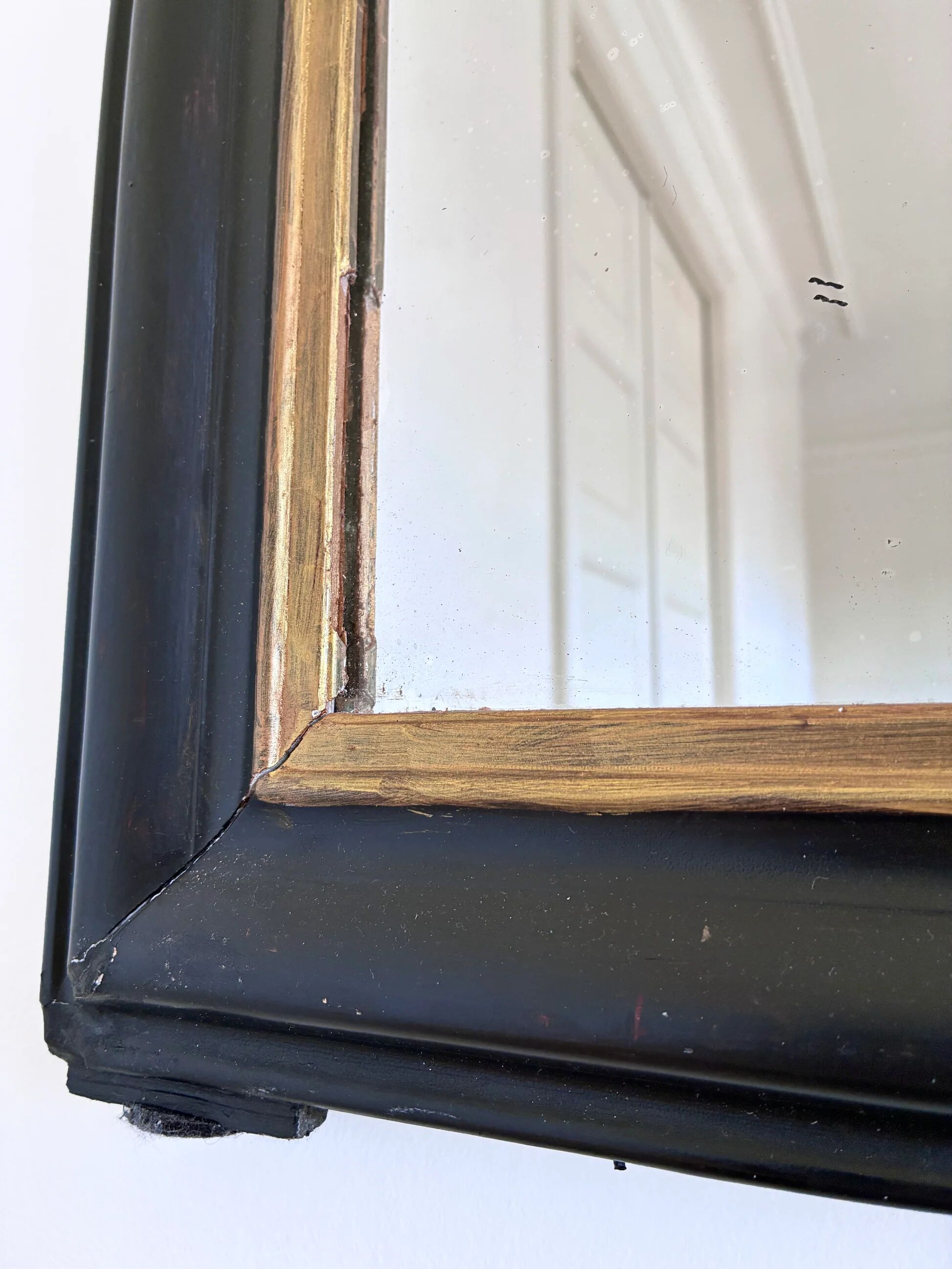 Miroir antique français Louis Philippe – noir et or, fin du 19e siècle