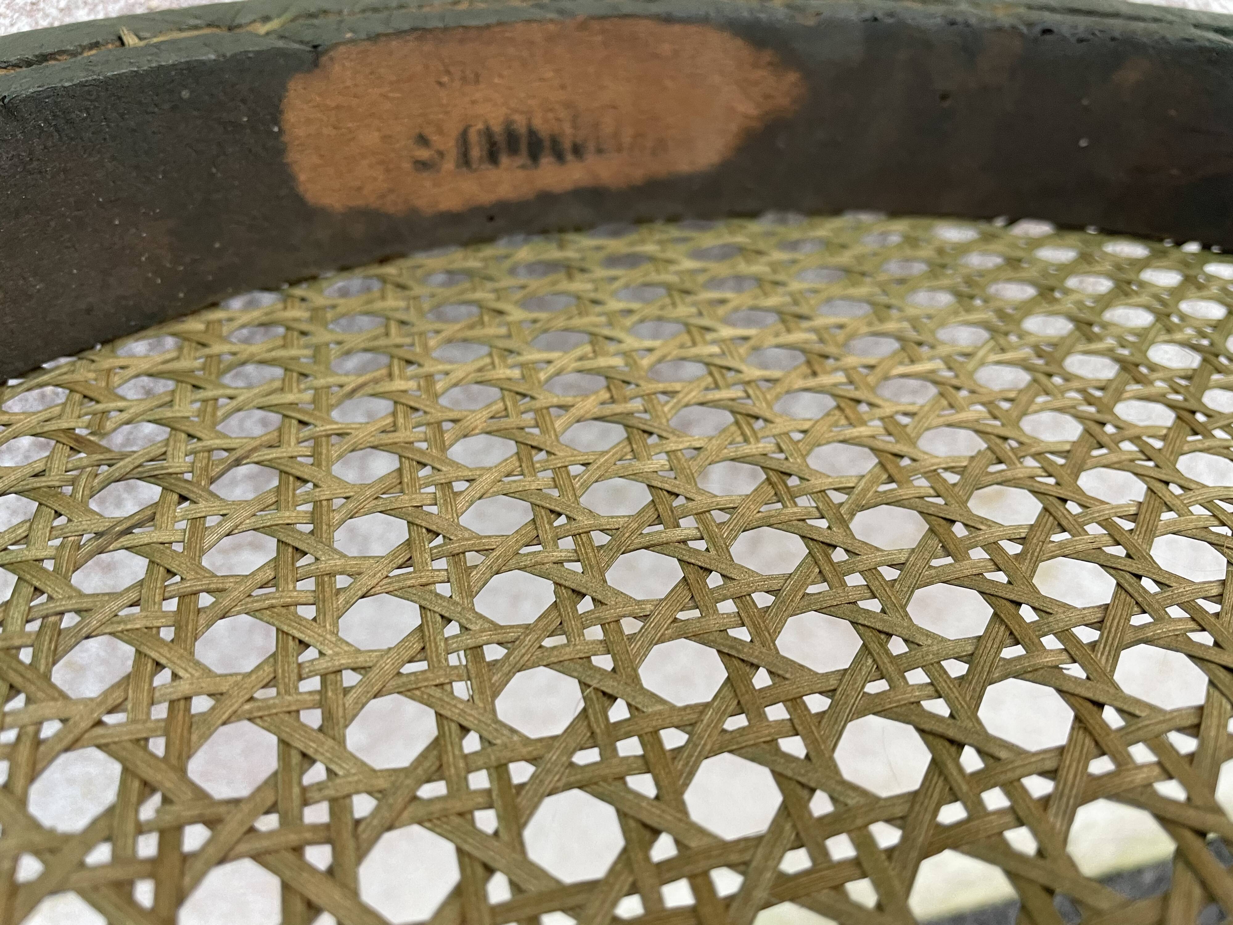 Mundus label canned chair