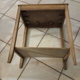 Small piece of furniture/old pedestal table