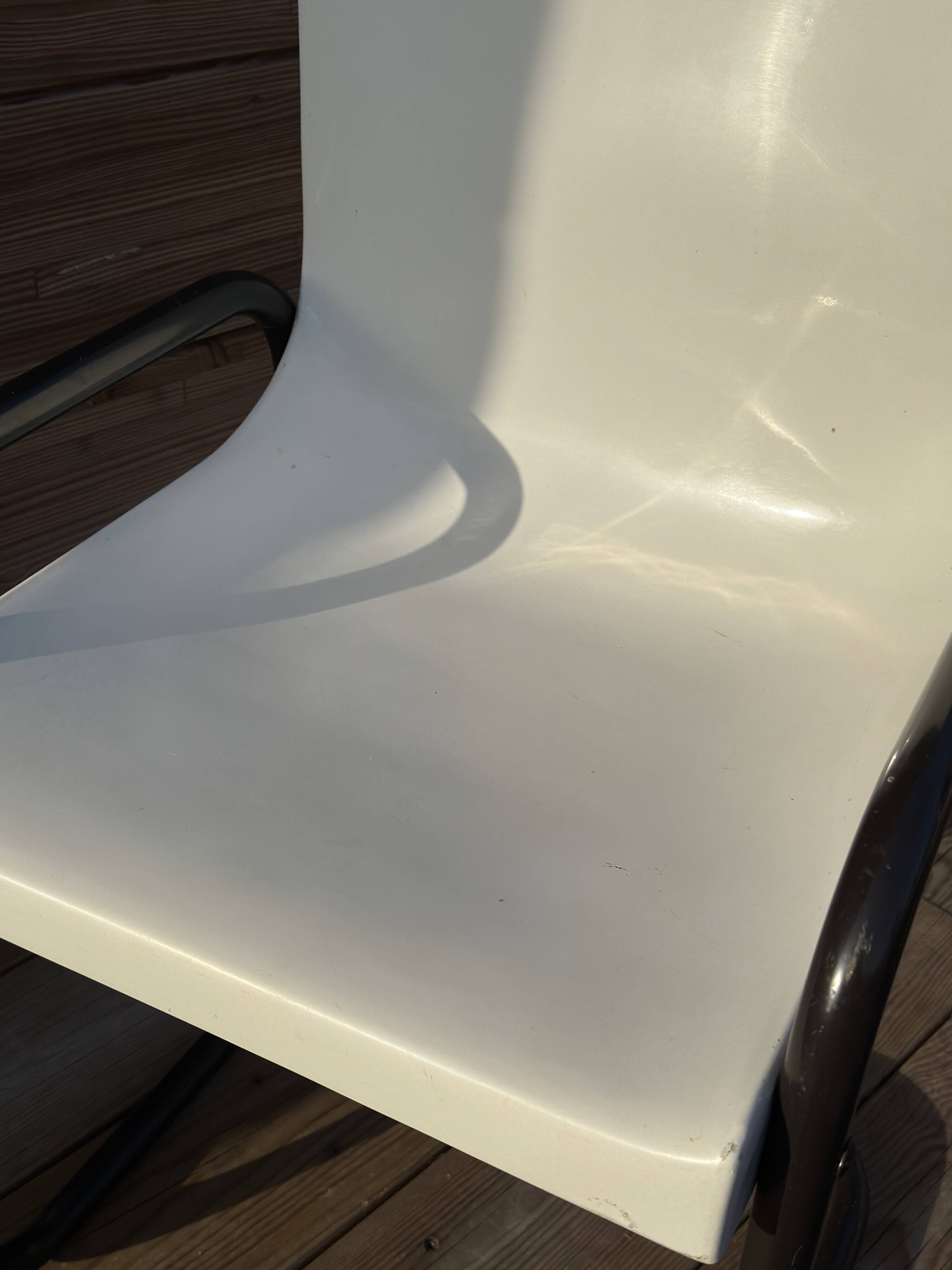 Vintage cantilever chair (sled base)