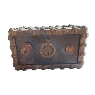 Cast iron chest