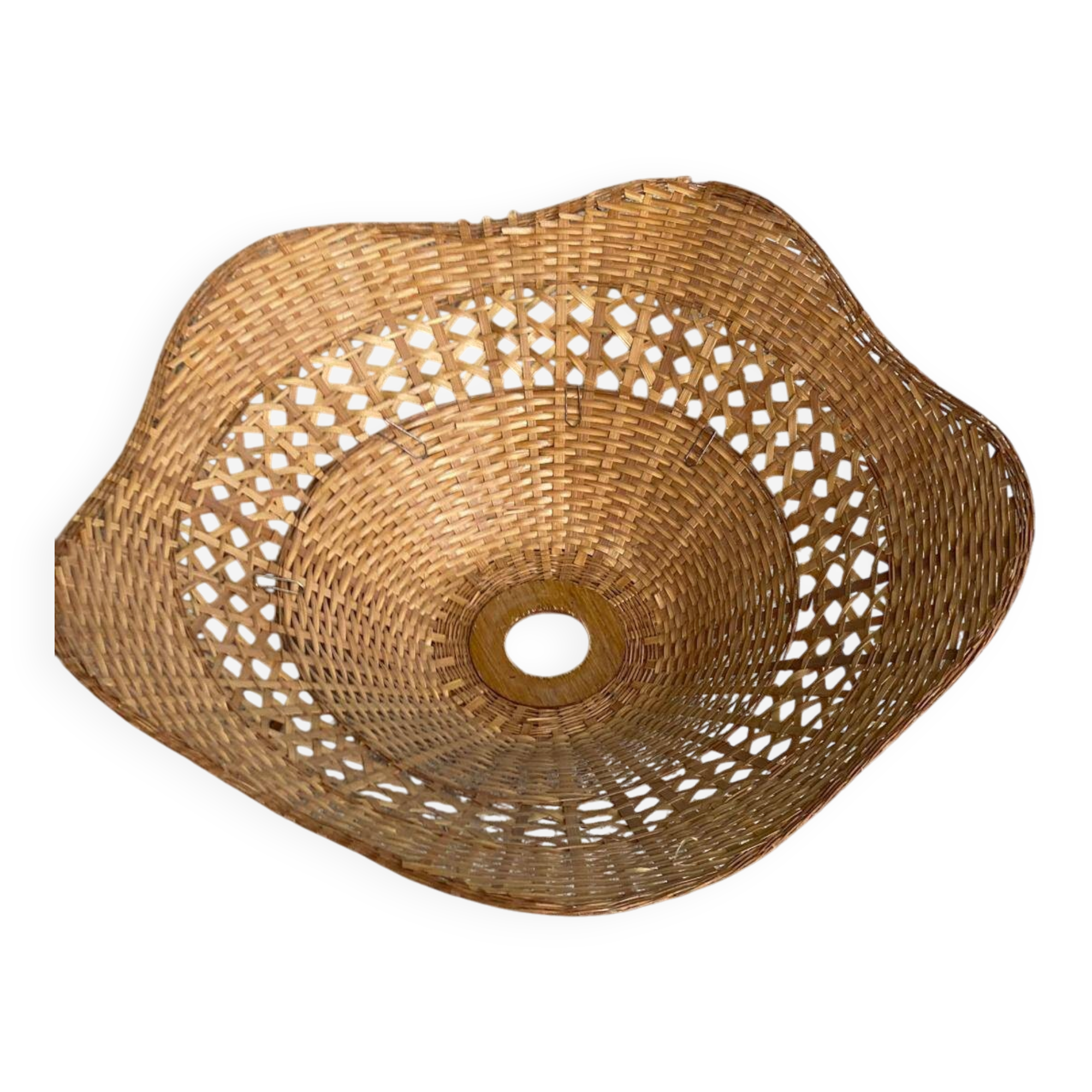 Vintage woven rattan pendant lampshade – Flower/wavy shape