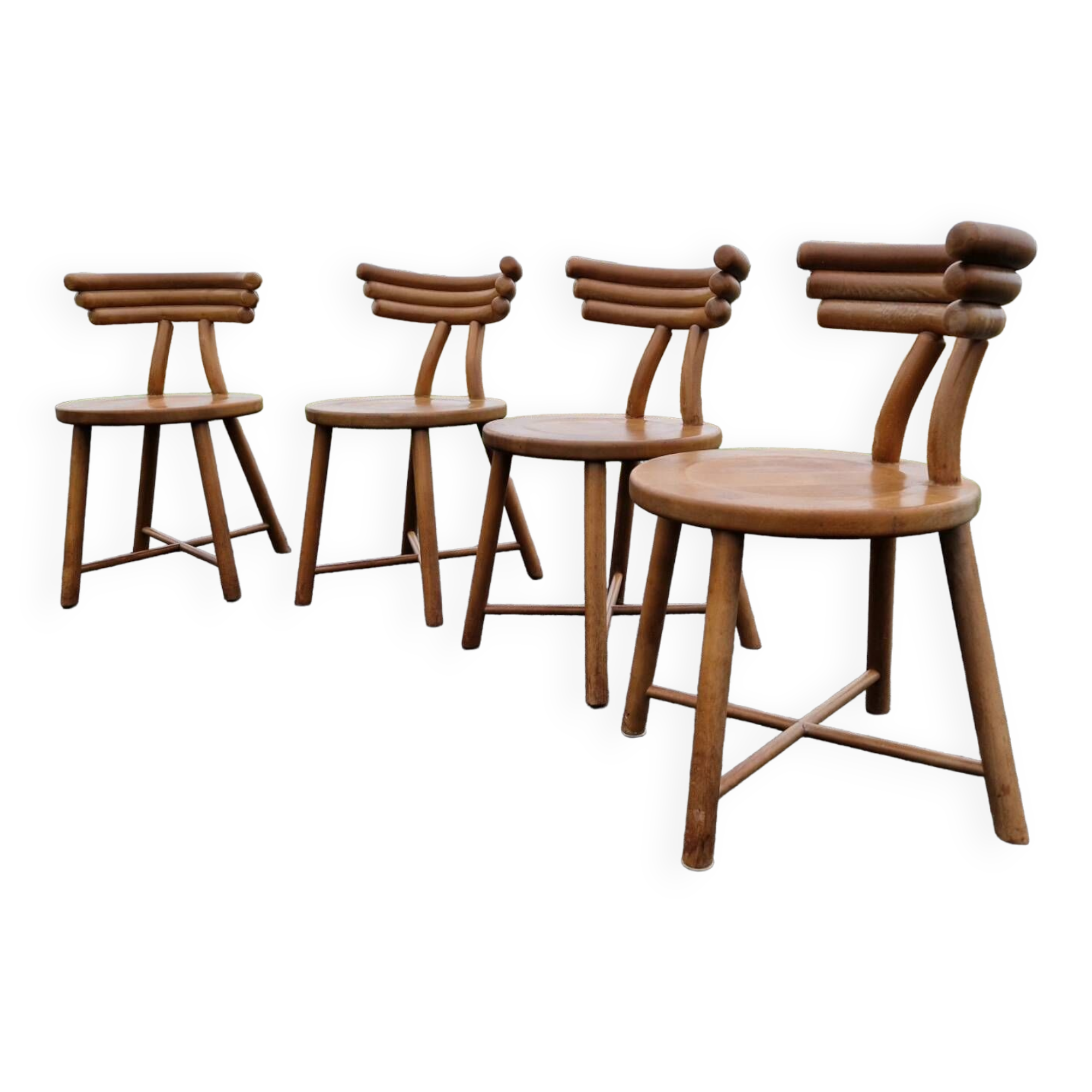 Set of 4 solid organic chairs