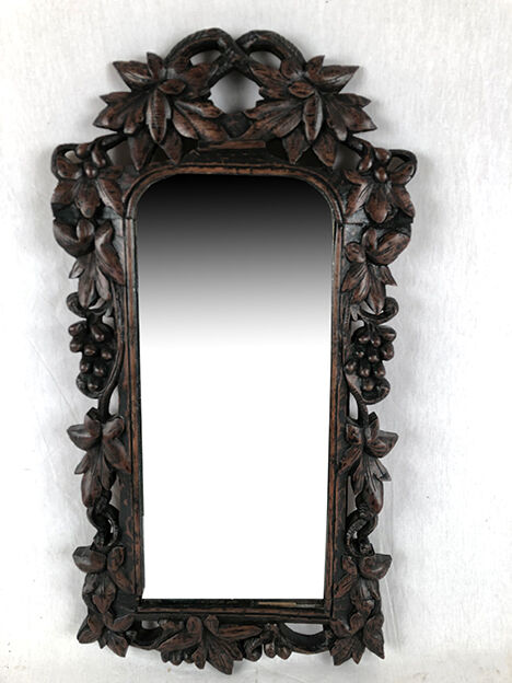 Carved wooden mirror, black forest XIX/early twentieth century