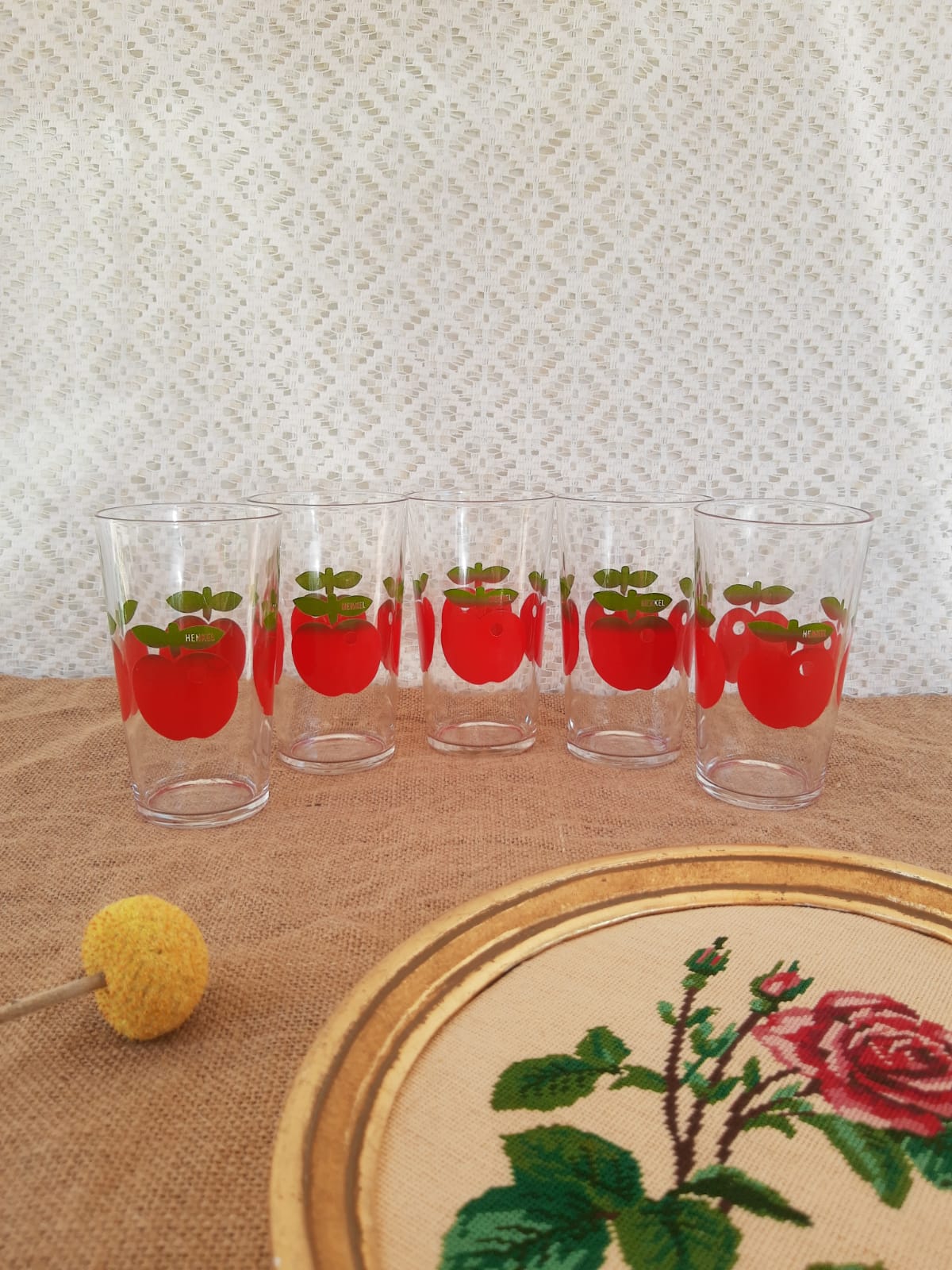 Set of 5 henkel seventies apple glasses