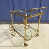 Golden wheels serving table