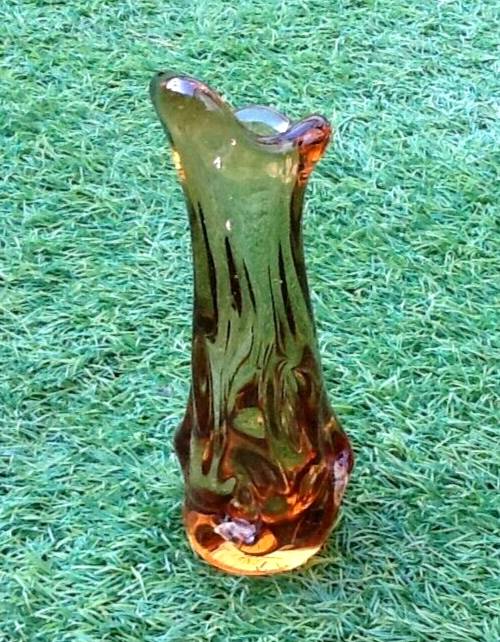 1970s Vase / Soliflore Thick colored and mouth-blown glass